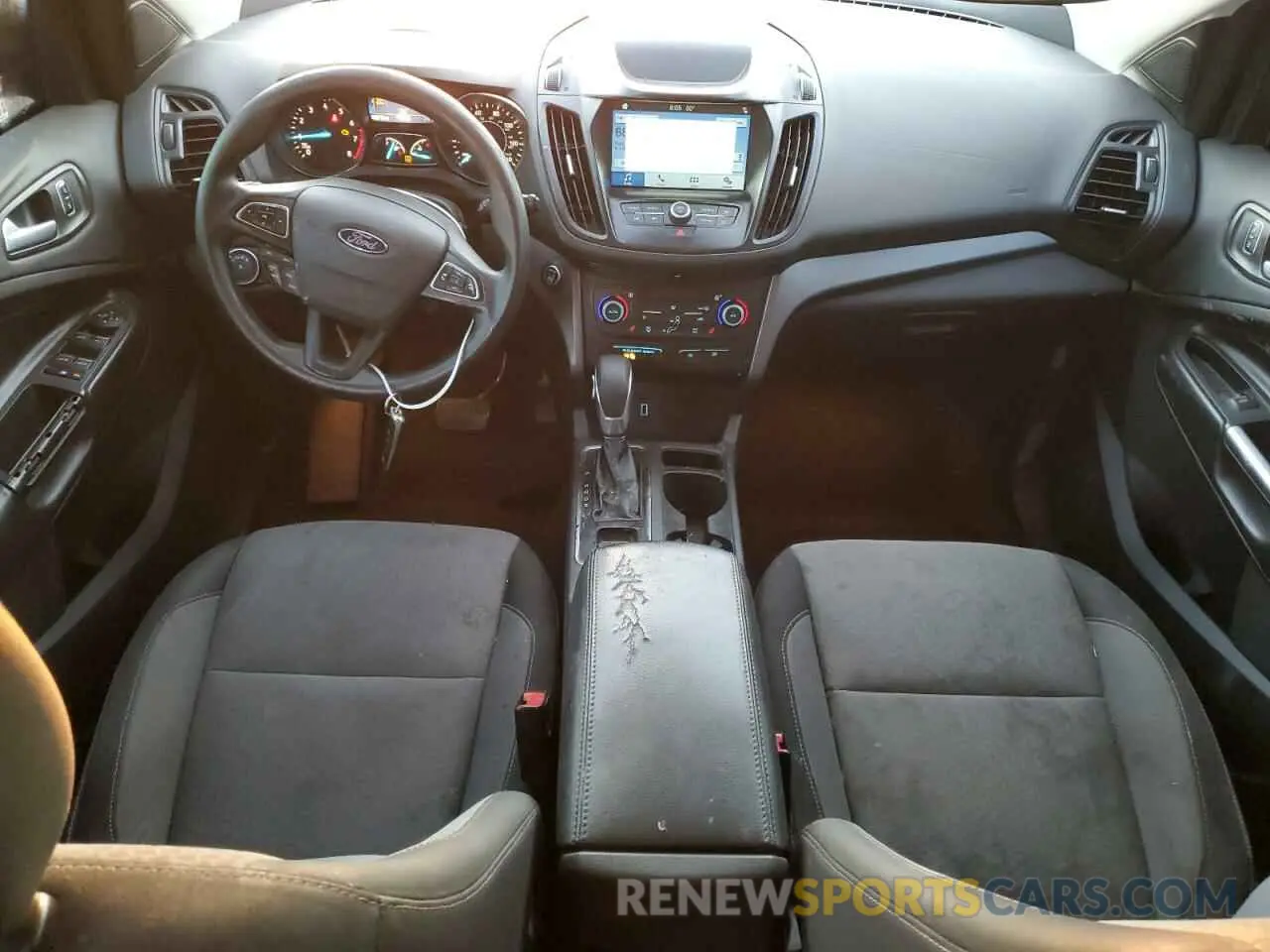 8 Photograph of a damaged car 1FMCU0GD4KUC02566 FORD ESCAPE 2019