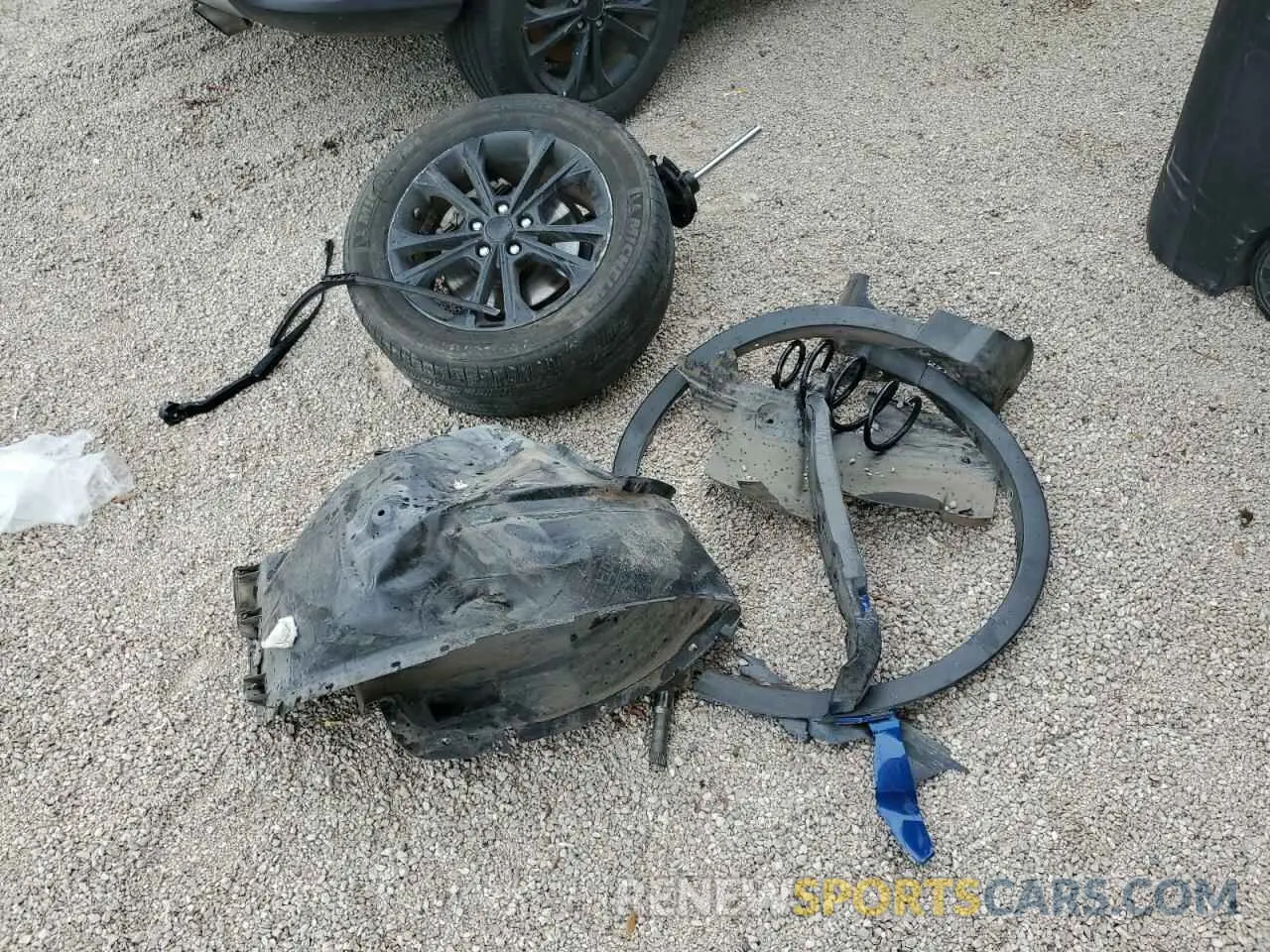 13 Photograph of a damaged car 1FMCU0GD5KUA05194 FORD ESCAPE 2019