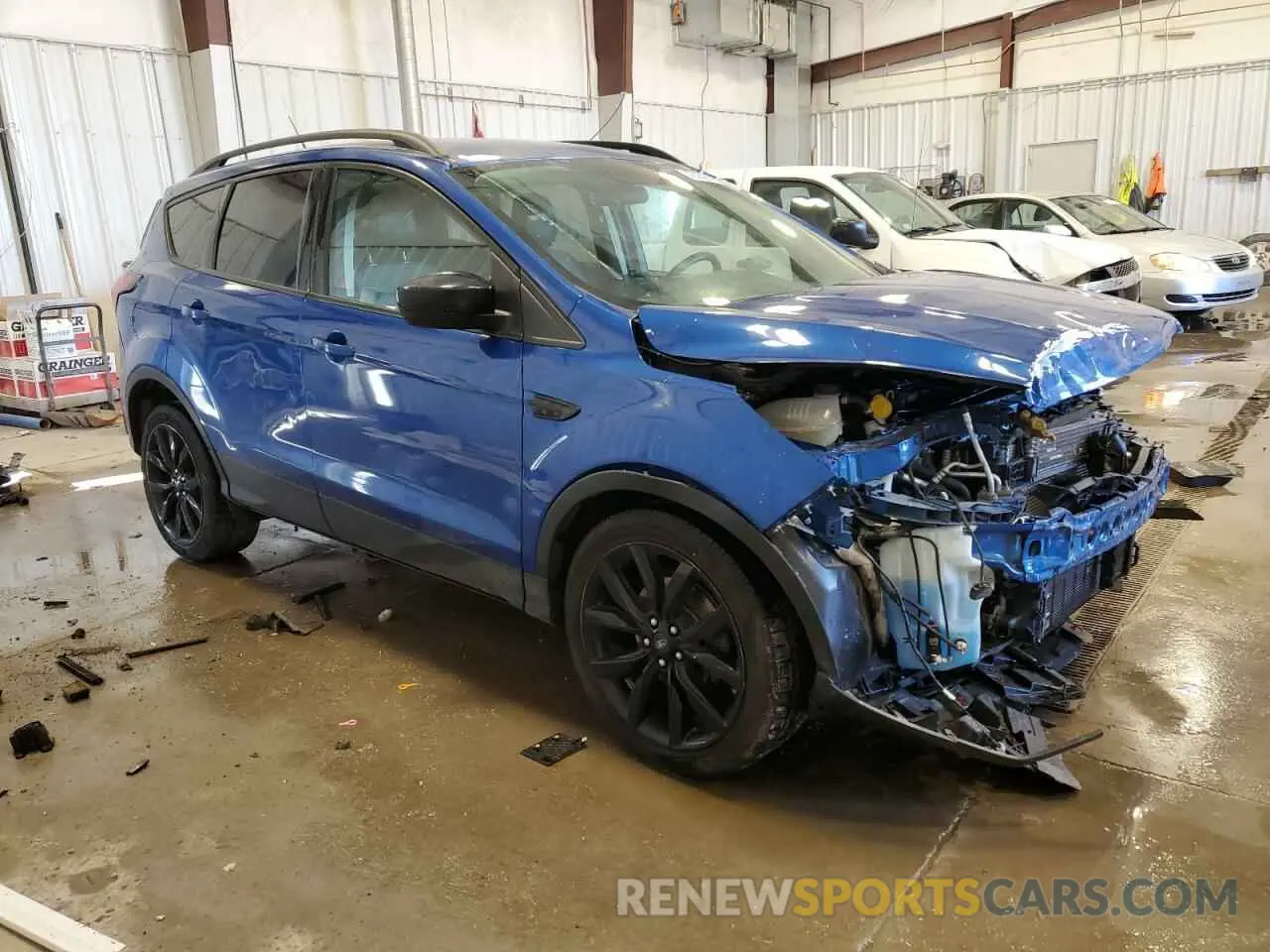 4 Photograph of a damaged car 1FMCU0GD5KUA13618 FORD ESCAPE 2019