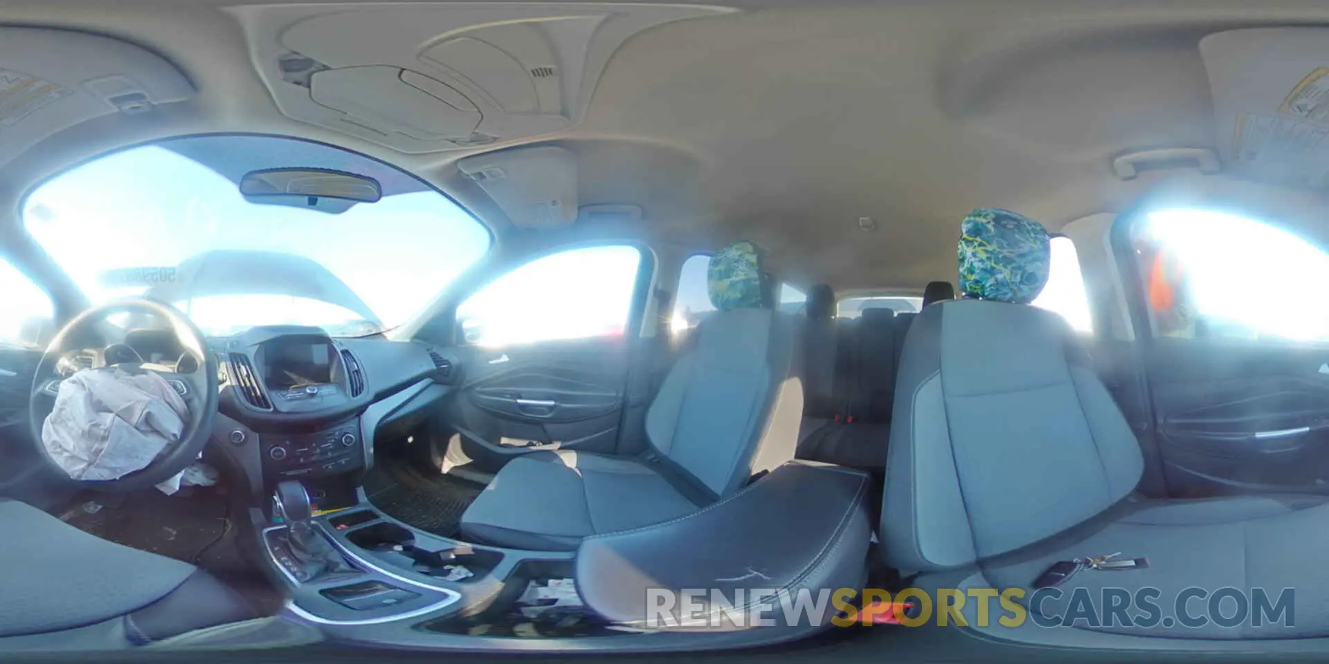 13 Photograph of a damaged car 1FMCU0GD5KUA15708 FORD ESCAPE 2019