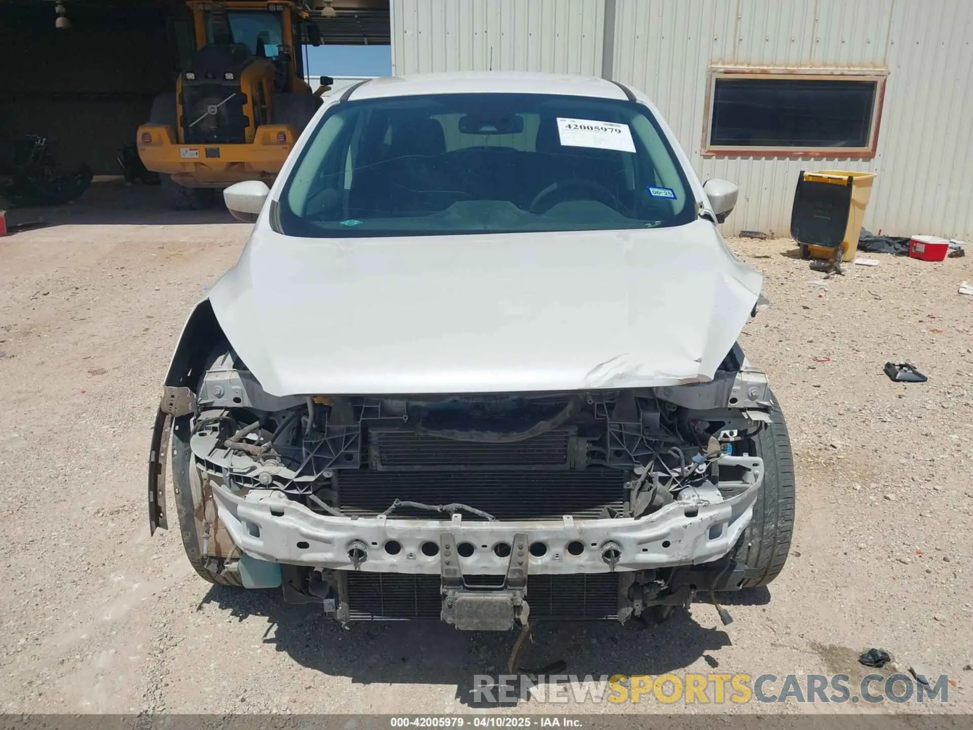 13 Photograph of a damaged car 1FMCU0GD5KUA56050 FORD ESCAPE 2019