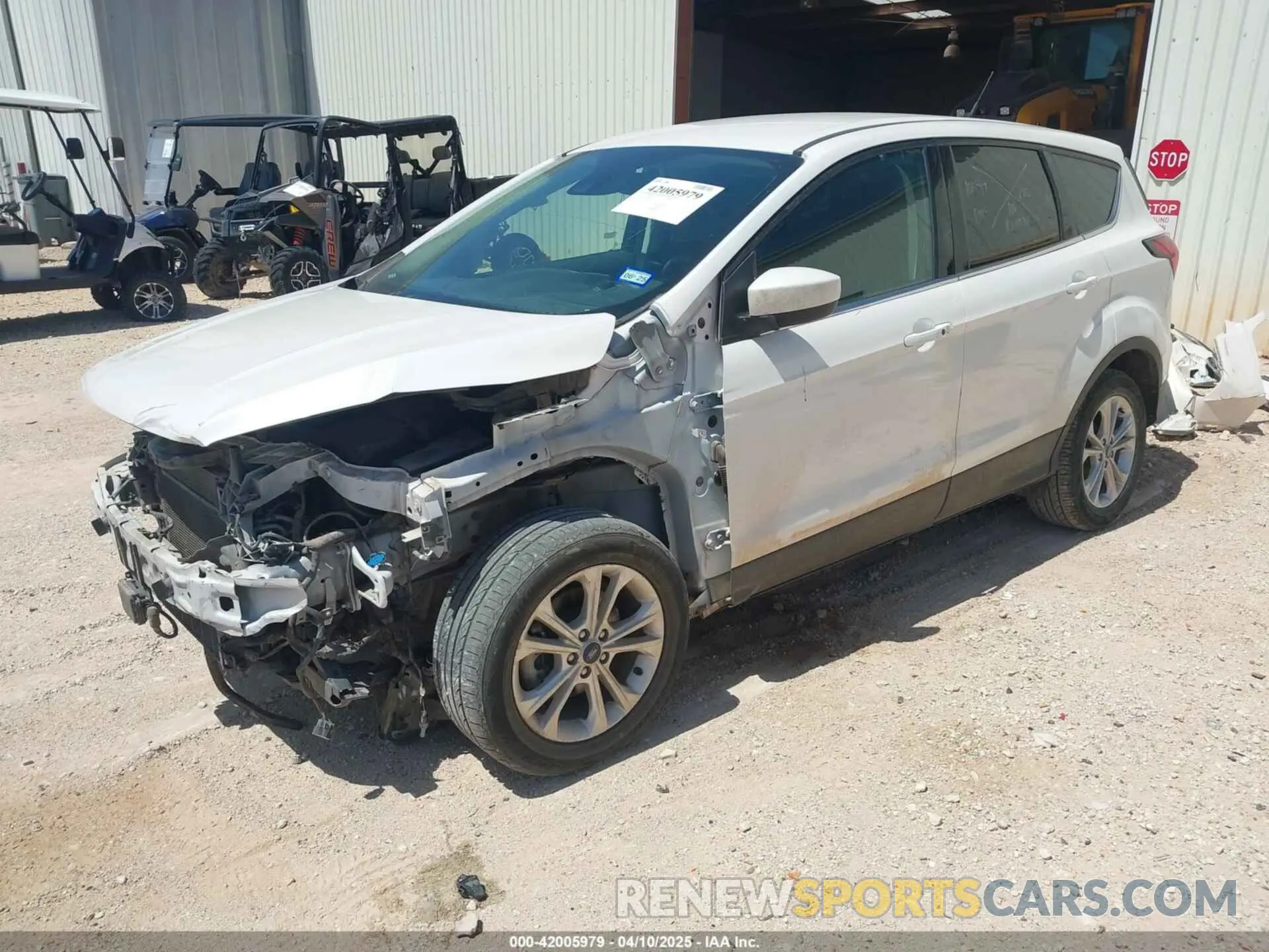 2 Photograph of a damaged car 1FMCU0GD5KUA56050 FORD ESCAPE 2019