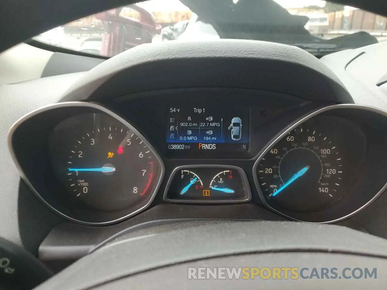 9 Photograph of a damaged car 1FMCU0GD5KUB04825 FORD ESCAPE 2019