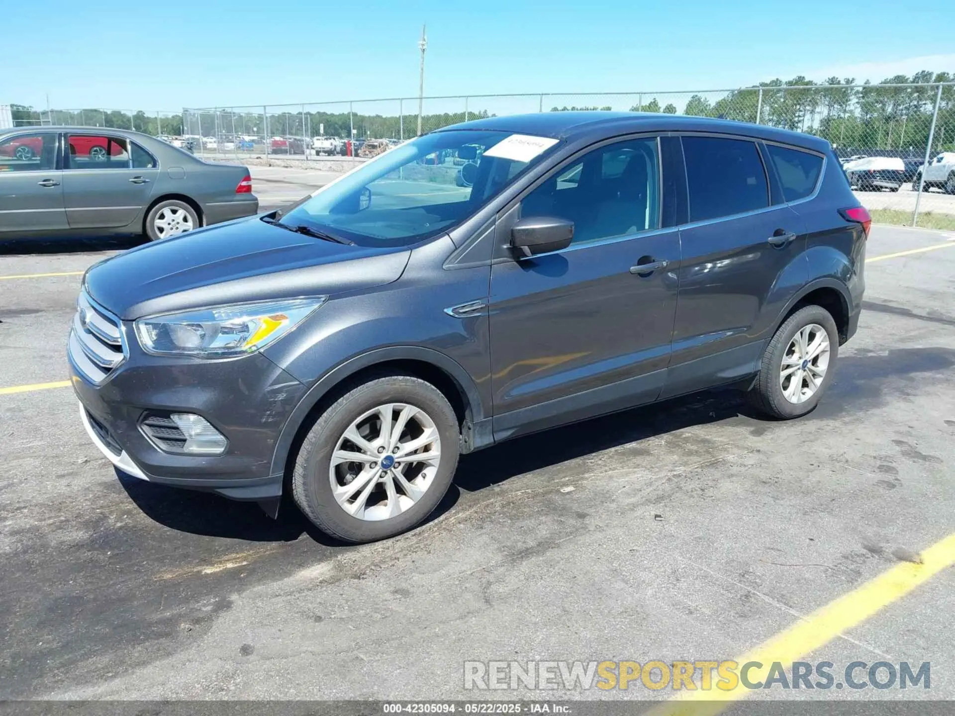 2 Photograph of a damaged car 1FMCU0GD5KUB19907 FORD ESCAPE 2019
