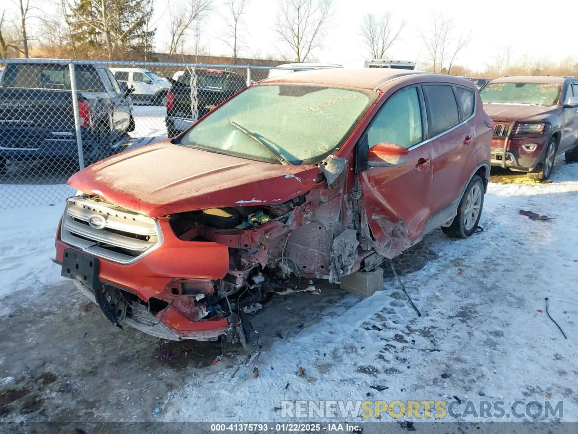 2 Photograph of a damaged car 1FMCU0GD5KUB23228 FORD ESCAPE 2019