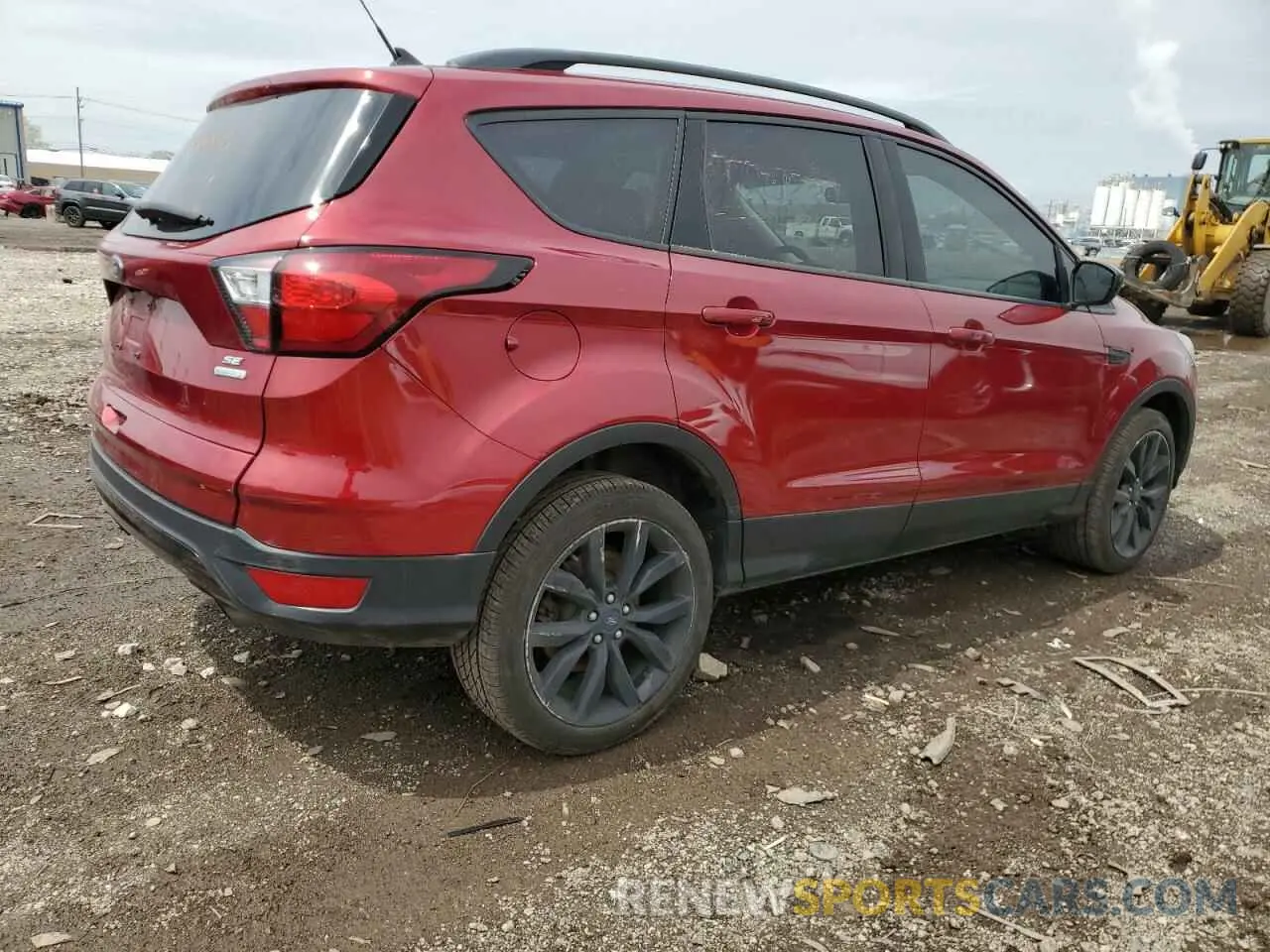 3 Photograph of a damaged car 1FMCU0GD5KUB24167 FORD ESCAPE 2019