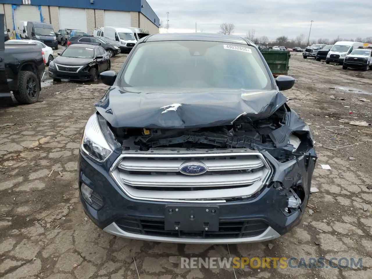 5 Photograph of a damaged car 1FMCU0GD5KUB55466 FORD ESCAPE 2019