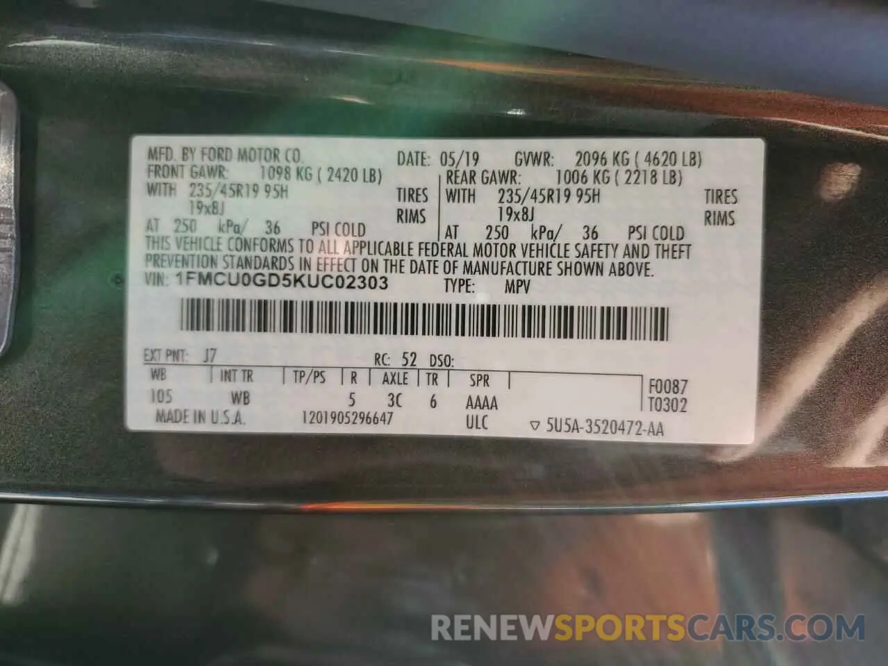 13 Photograph of a damaged car 1FMCU0GD5KUC02303 FORD ESCAPE 2019