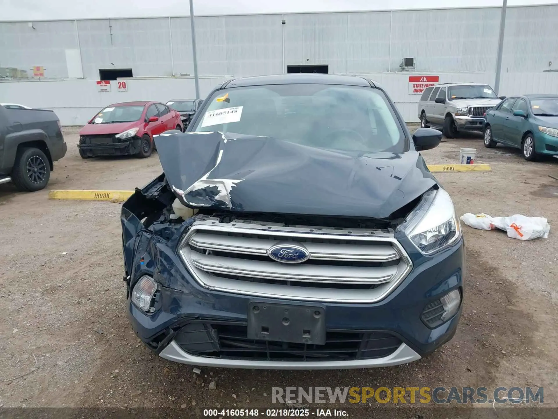 12 Photograph of a damaged car 1FMCU0GD5KUC19814 FORD ESCAPE 2019