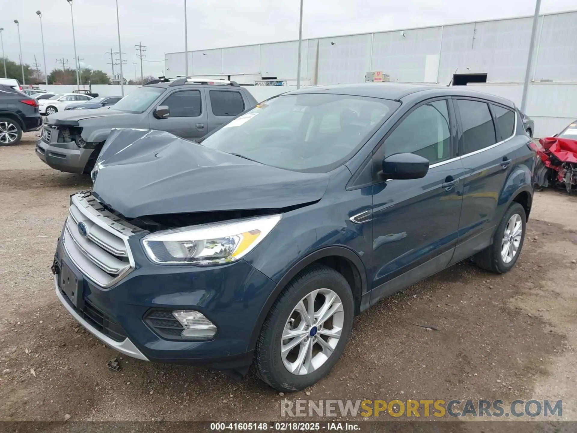 2 Photograph of a damaged car 1FMCU0GD5KUC19814 FORD ESCAPE 2019