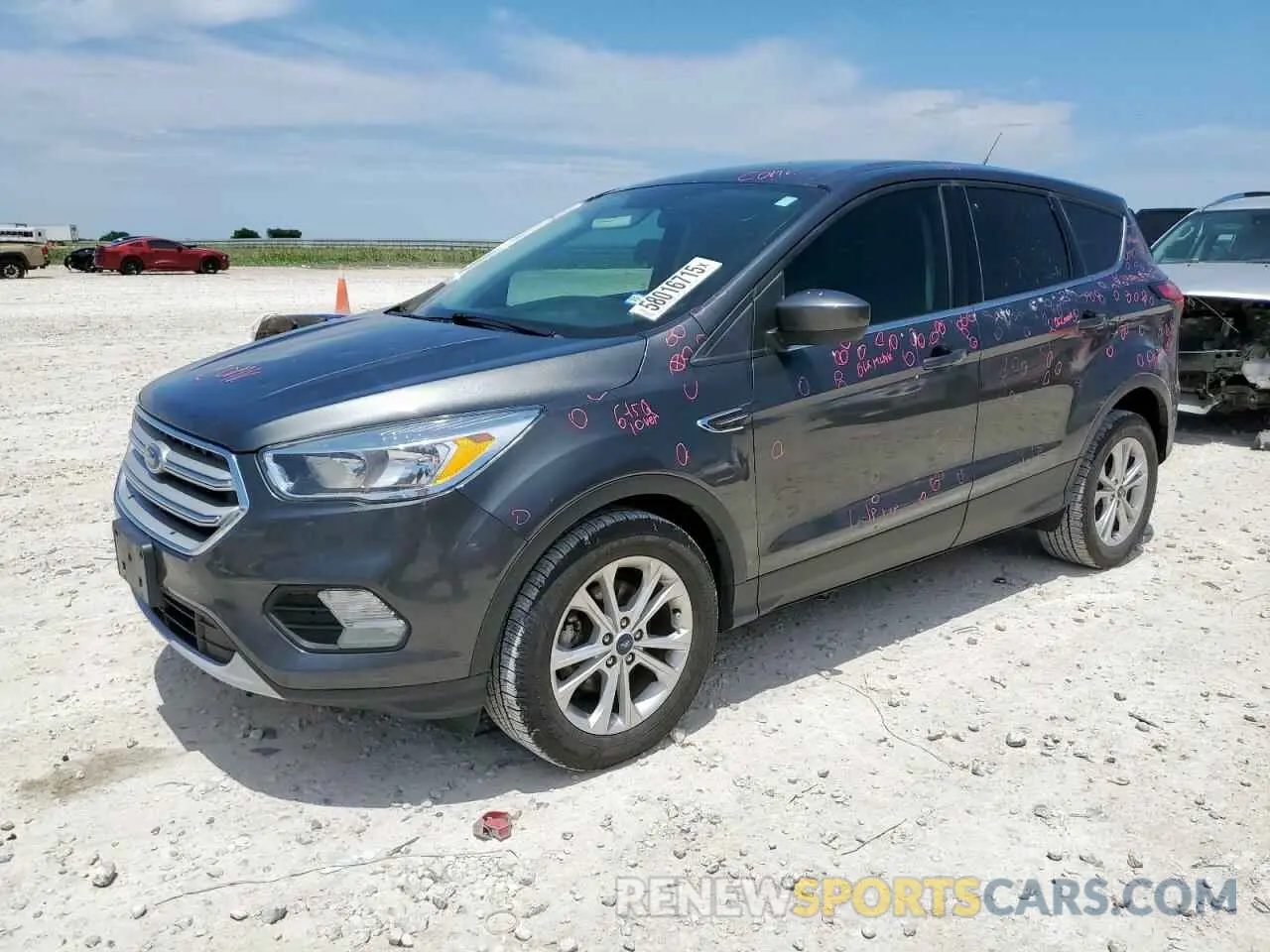 1 Photograph of a damaged car 1FMCU0GD6KUA04863 FORD ESCAPE 2019