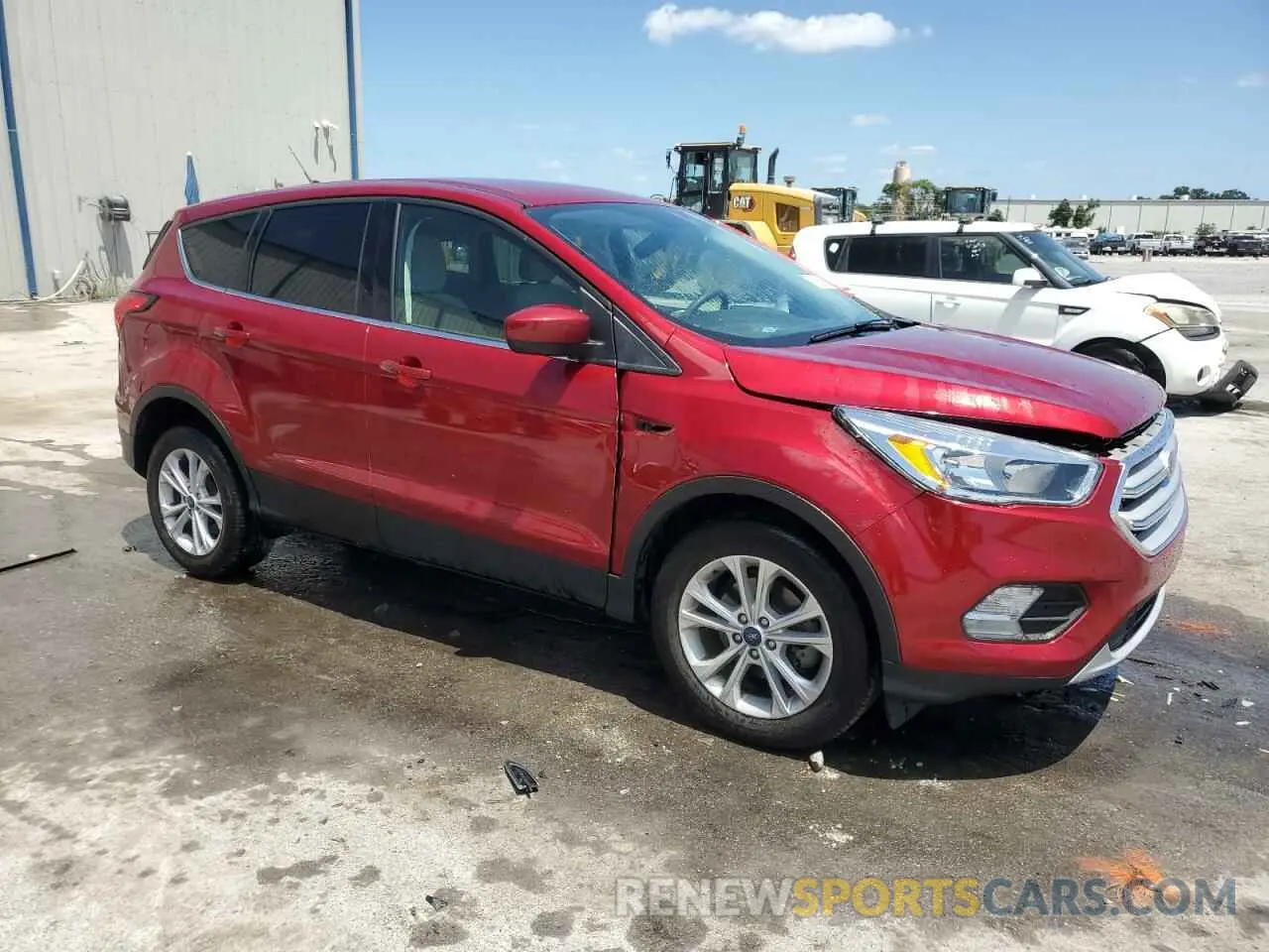 4 Photograph of a damaged car 1FMCU0GD6KUA12106 FORD ESCAPE 2019