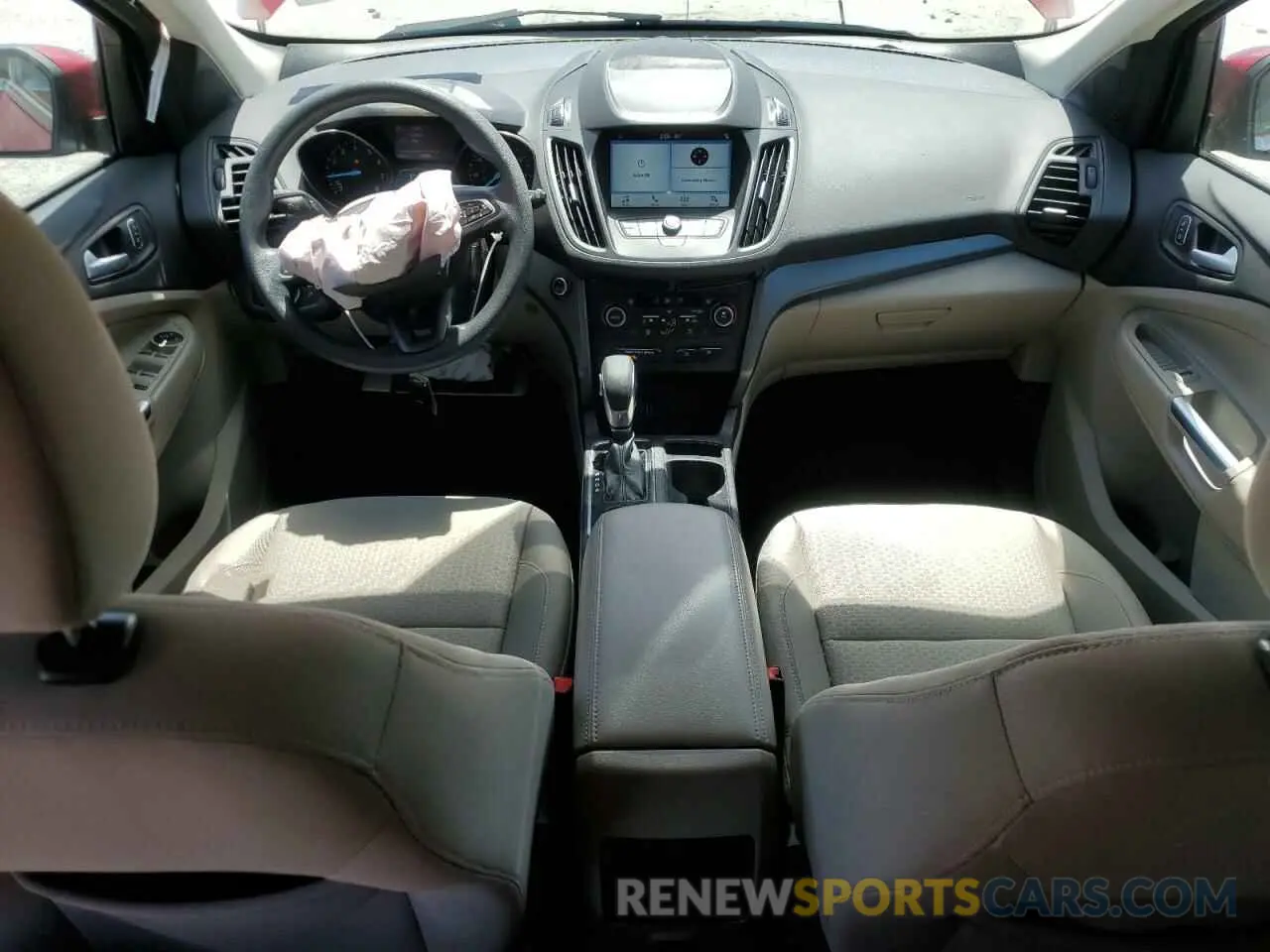 8 Photograph of a damaged car 1FMCU0GD6KUA12106 FORD ESCAPE 2019