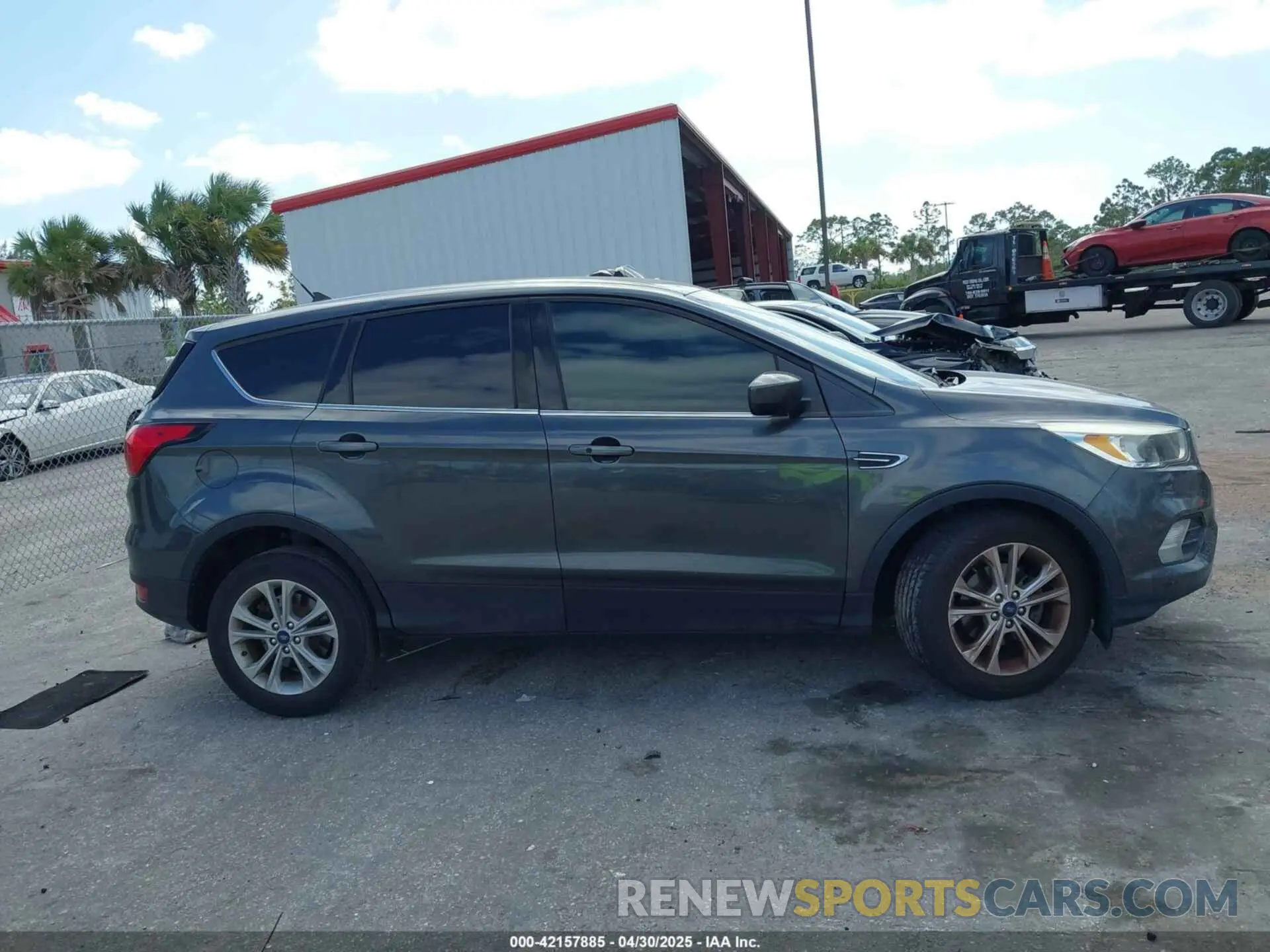 13 Photograph of a damaged car 1FMCU0GD6KUA30251 FORD ESCAPE 2019