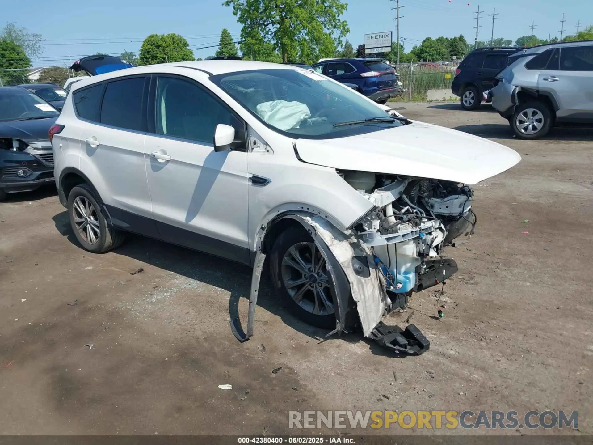 1 Photograph of a damaged car 1FMCU0GD6KUA40116 FORD ESCAPE 2019