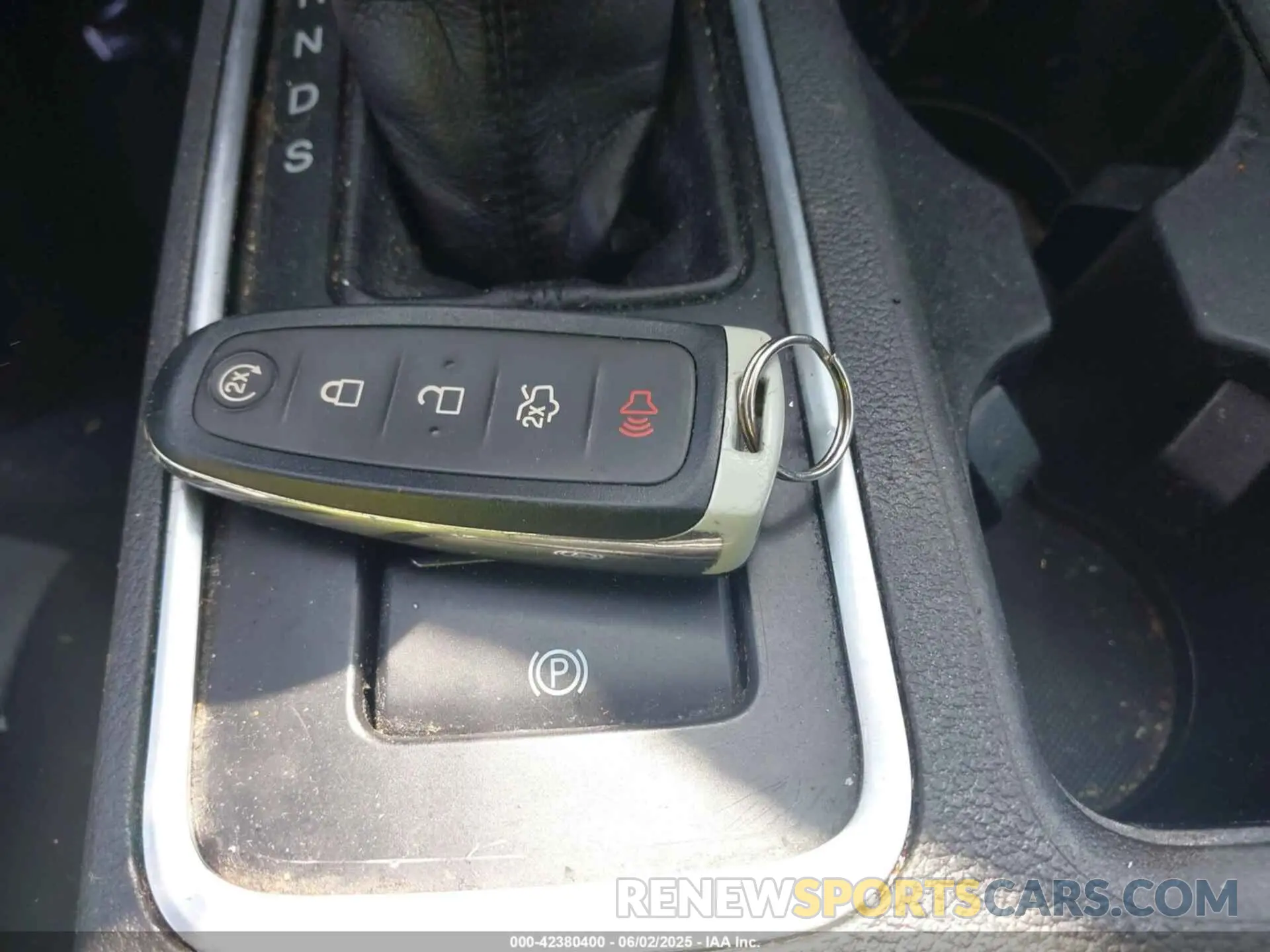 11 Photograph of a damaged car 1FMCU0GD6KUA40116 FORD ESCAPE 2019