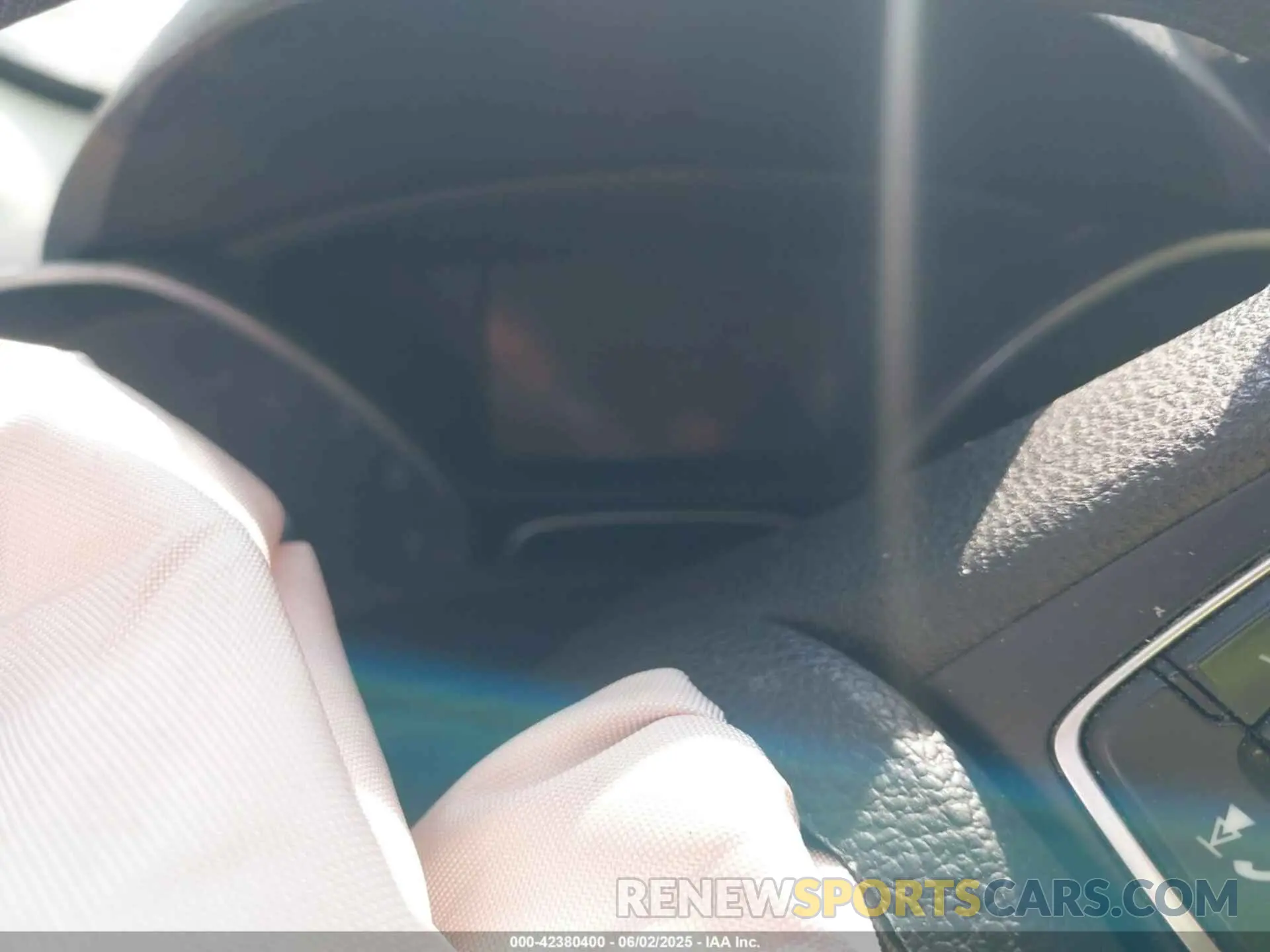 7 Photograph of a damaged car 1FMCU0GD6KUA40116 FORD ESCAPE 2019
