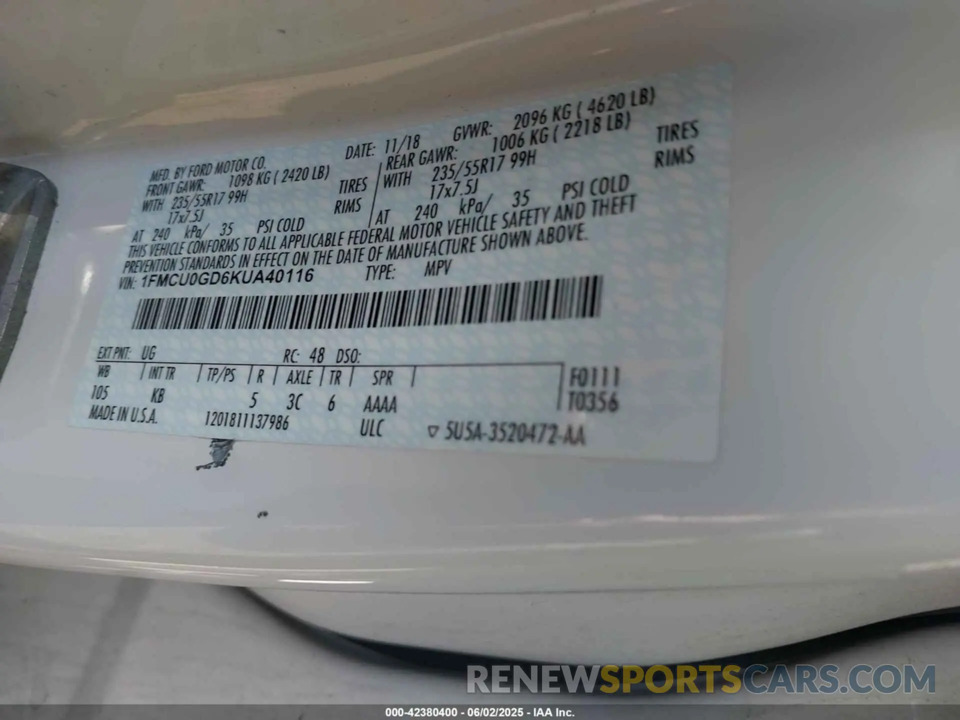 9 Photograph of a damaged car 1FMCU0GD6KUA40116 FORD ESCAPE 2019