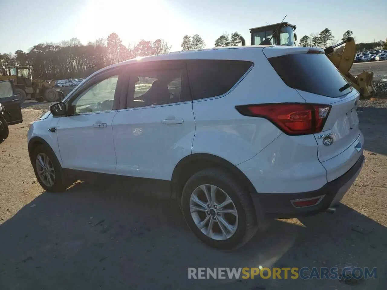 2 Photograph of a damaged car 1FMCU0GD6KUA44151 FORD ESCAPE 2019