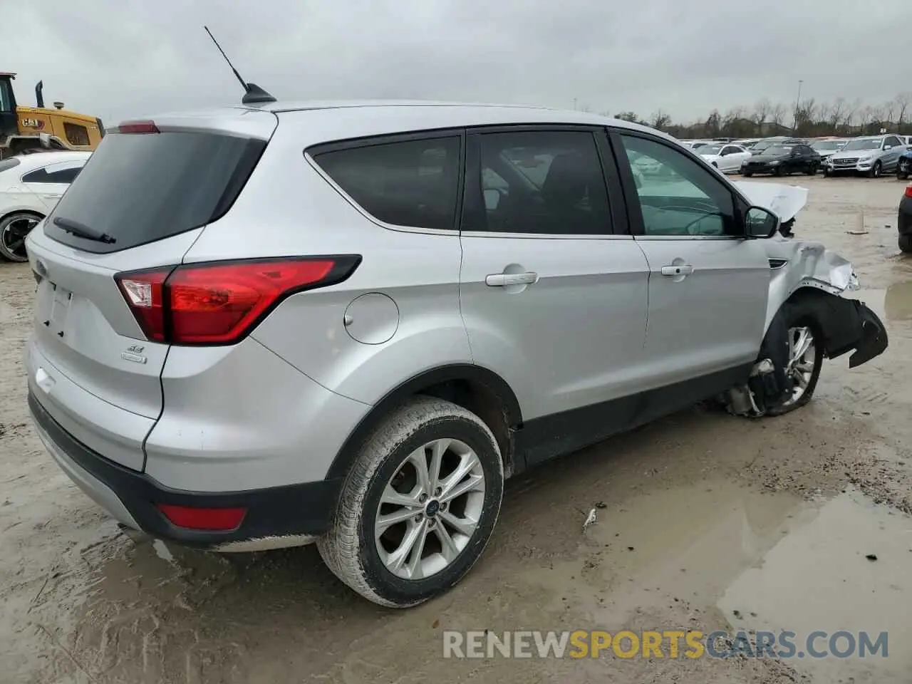 3 Photograph of a damaged car 1FMCU0GD6KUB10830 FORD ESCAPE 2019
