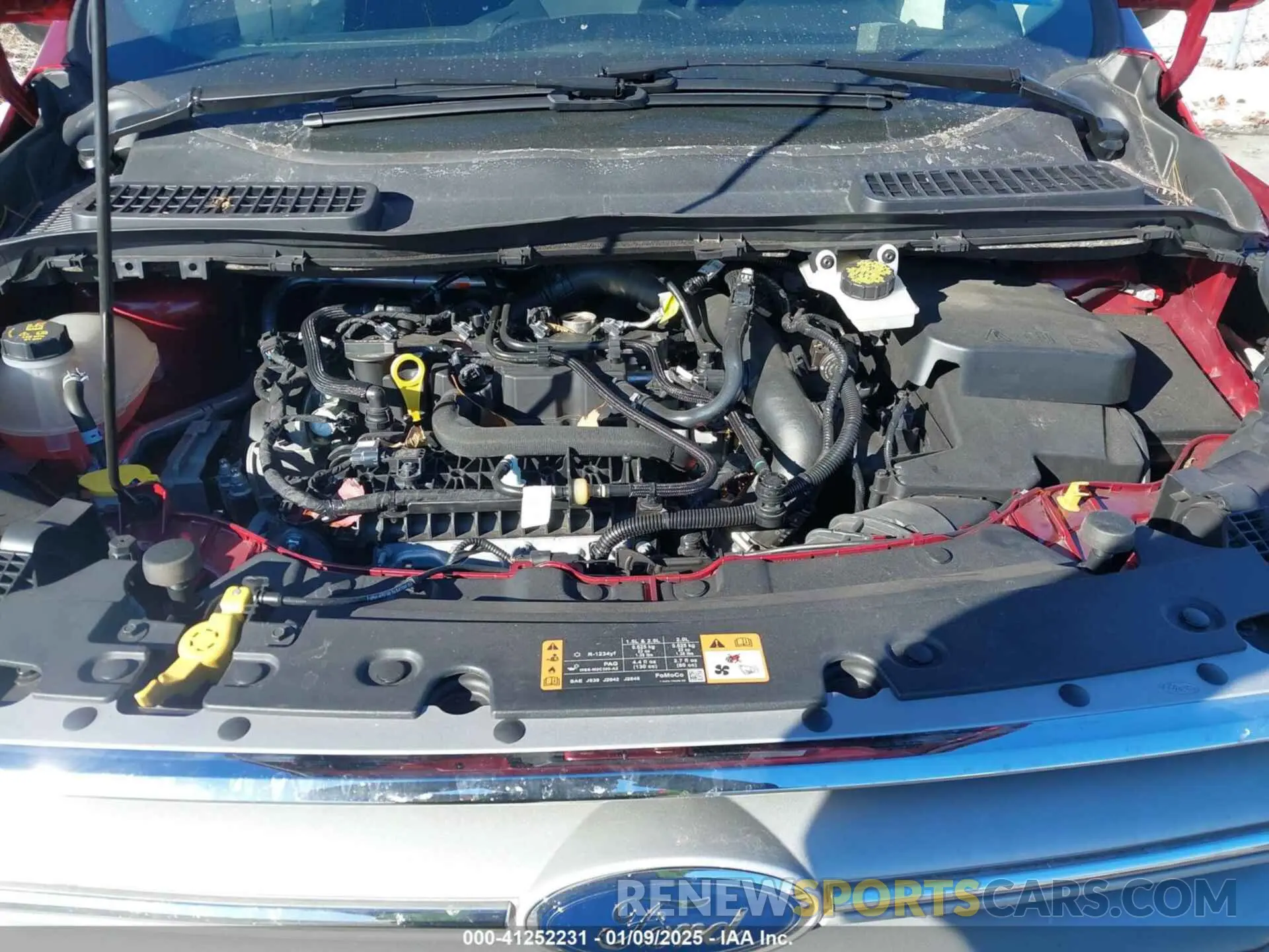 10 Photograph of a damaged car 1FMCU0GD6KUB63821 FORD ESCAPE 2019