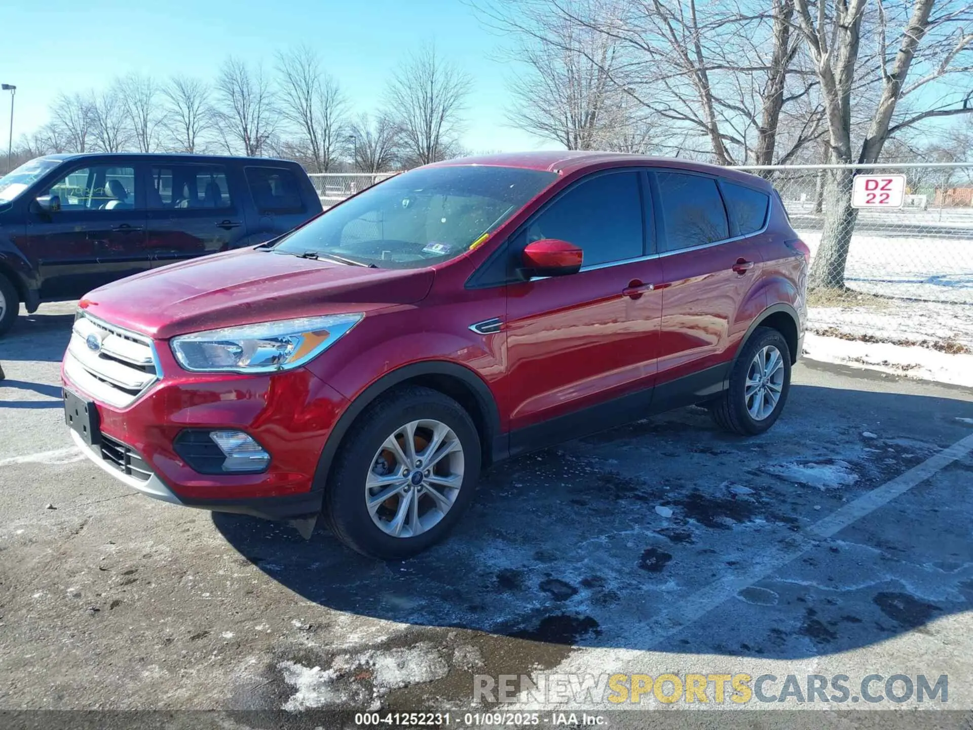 2 Photograph of a damaged car 1FMCU0GD6KUB63821 FORD ESCAPE 2019