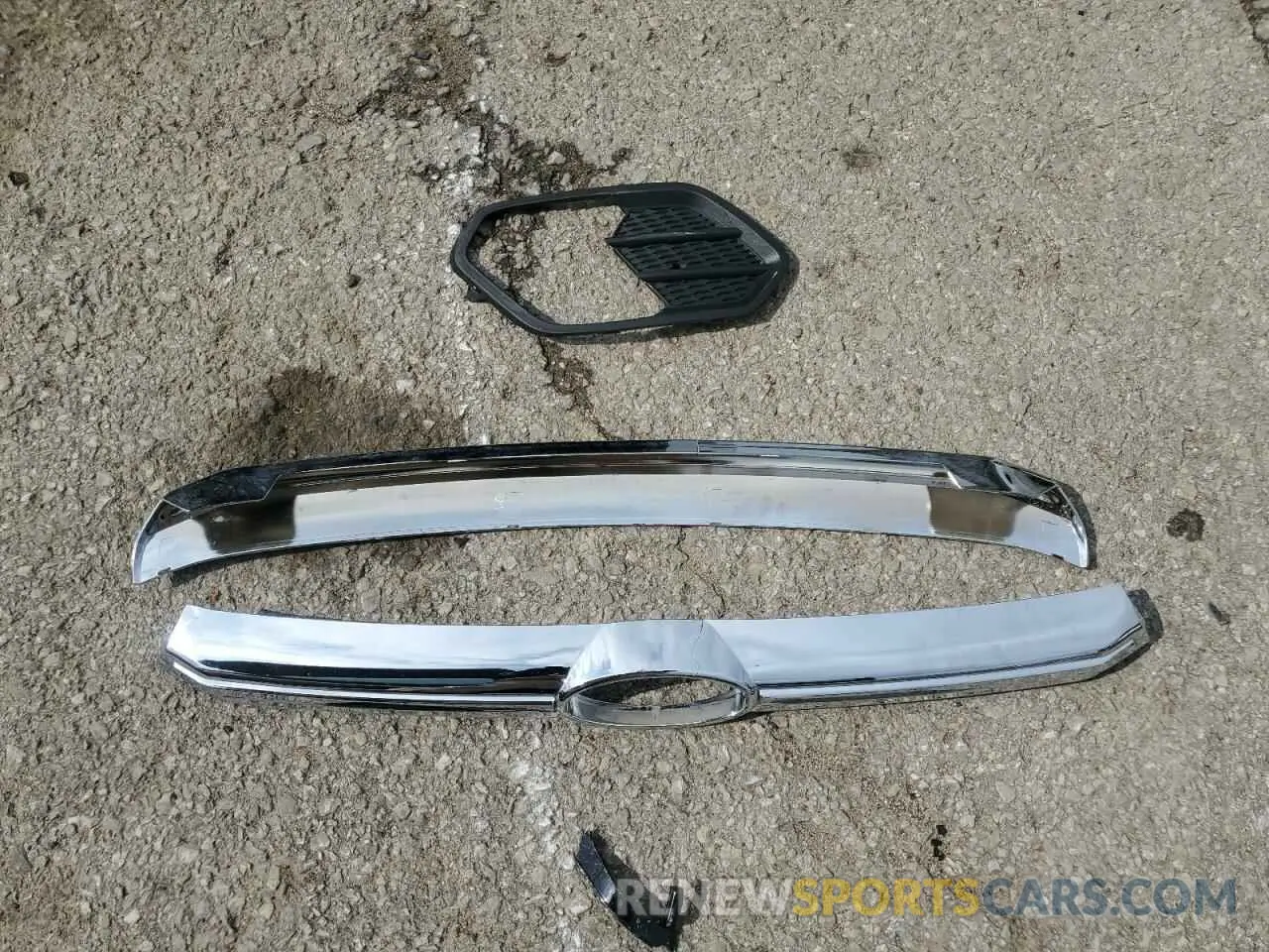 15 Photograph of a damaged car 1FMCU0GD6KUB85270 FORD ESCAPE 2019