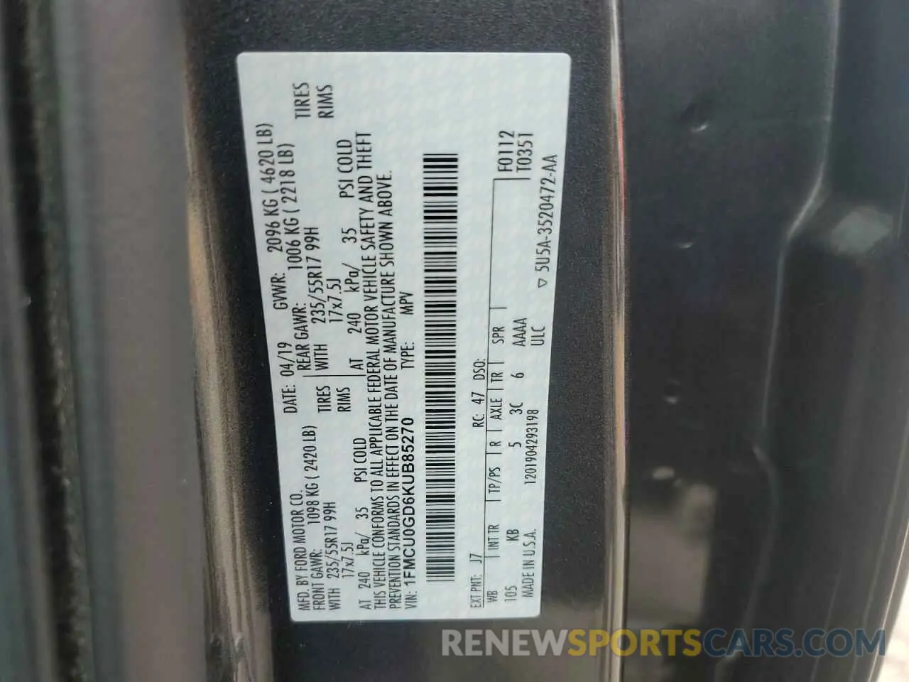 16 Photograph of a damaged car 1FMCU0GD6KUB85270 FORD ESCAPE 2019