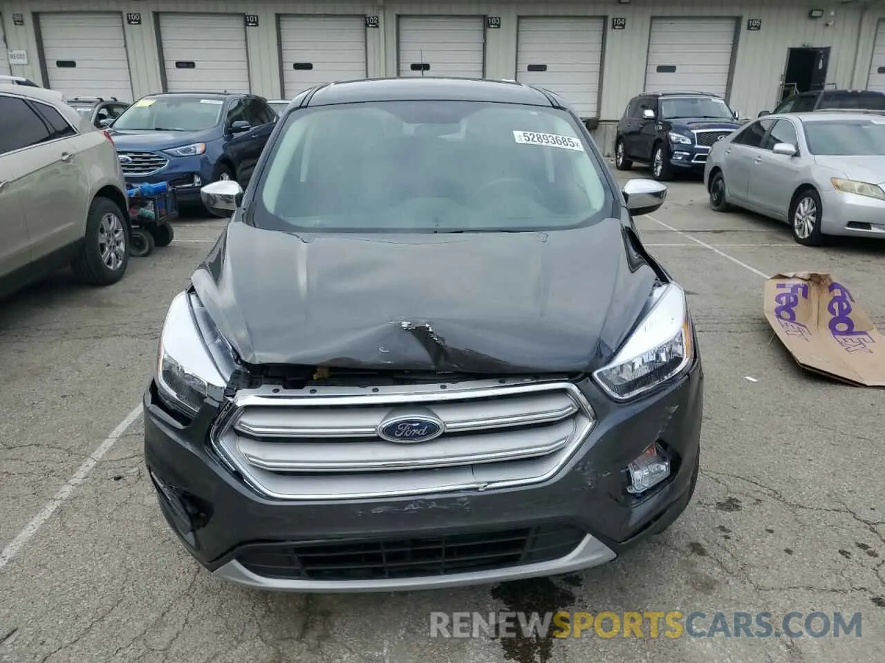 5 Photograph of a damaged car 1FMCU0GD6KUB85270 FORD ESCAPE 2019