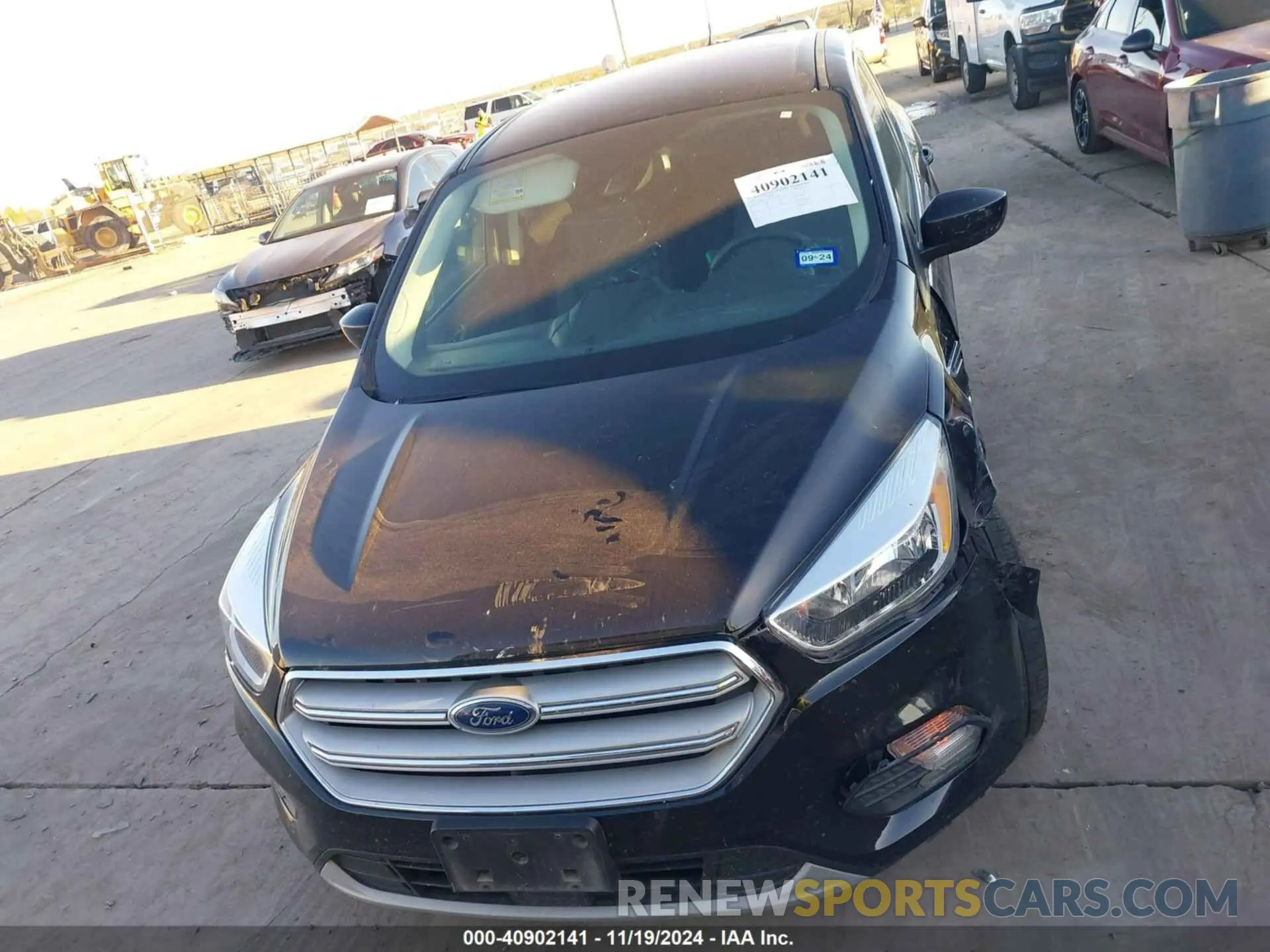 11 Photograph of a damaged car 1FMCU0GD6KUC52417 FORD ESCAPE 2019