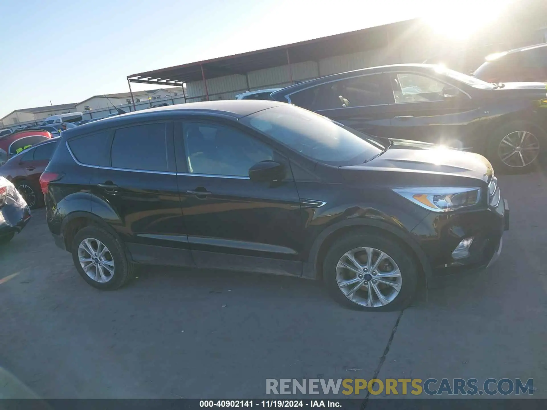 12 Photograph of a damaged car 1FMCU0GD6KUC52417 FORD ESCAPE 2019