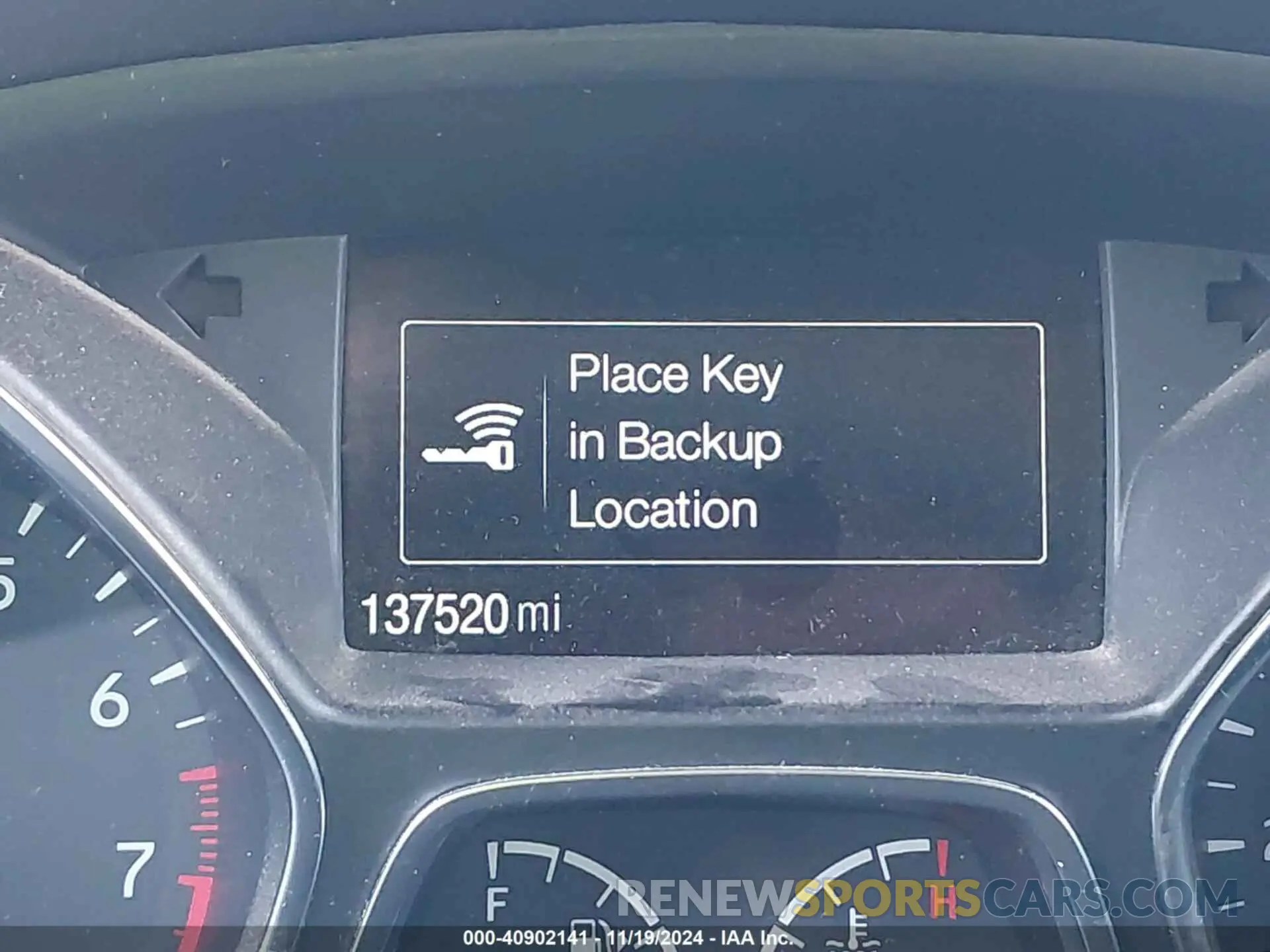 14 Photograph of a damaged car 1FMCU0GD6KUC52417 FORD ESCAPE 2019