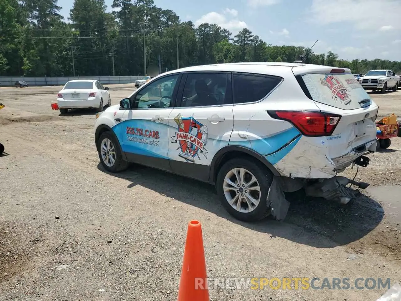 2 Photograph of a damaged car 1FMCU0GD7KUA01891 FORD ESCAPE 2019
