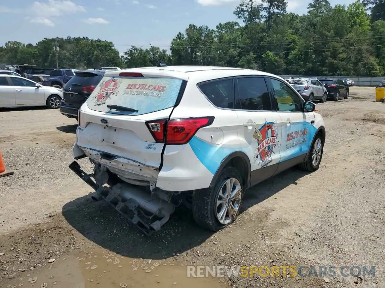 3 Photograph of a damaged car 1FMCU0GD7KUA01891 FORD ESCAPE 2019