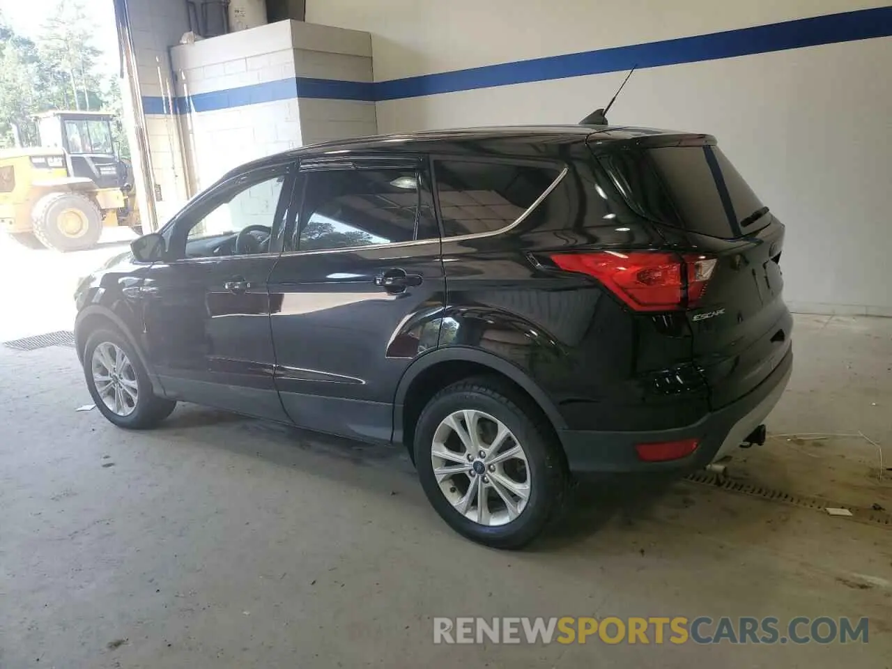 2 Photograph of a damaged car 1FMCU0GD7KUA02488 FORD ESCAPE 2019