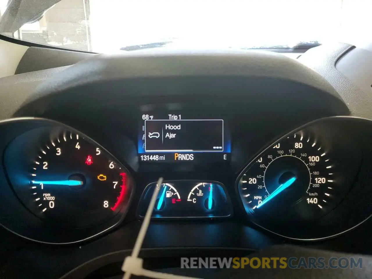 9 Photograph of a damaged car 1FMCU0GD7KUA02488 FORD ESCAPE 2019
