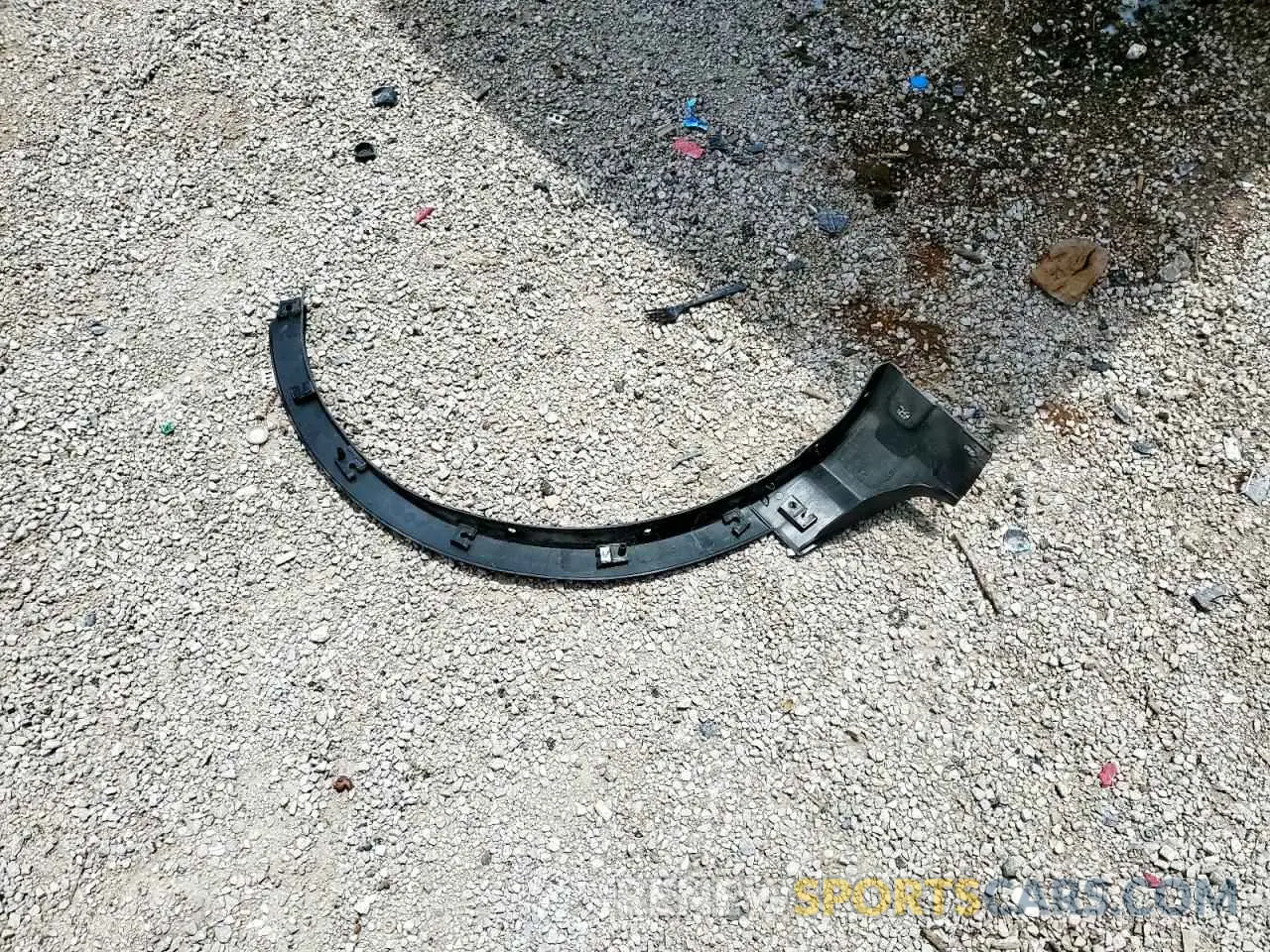 13 Photograph of a damaged car 1FMCU0GD7KUA26838 FORD ESCAPE 2019