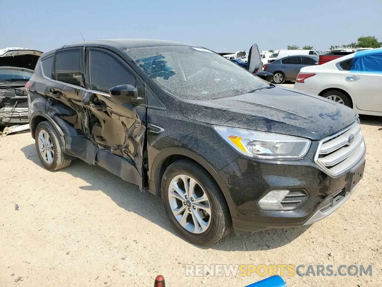 4 Photograph of a damaged car 1FMCU0GD7KUA31957 FORD ESCAPE 2019