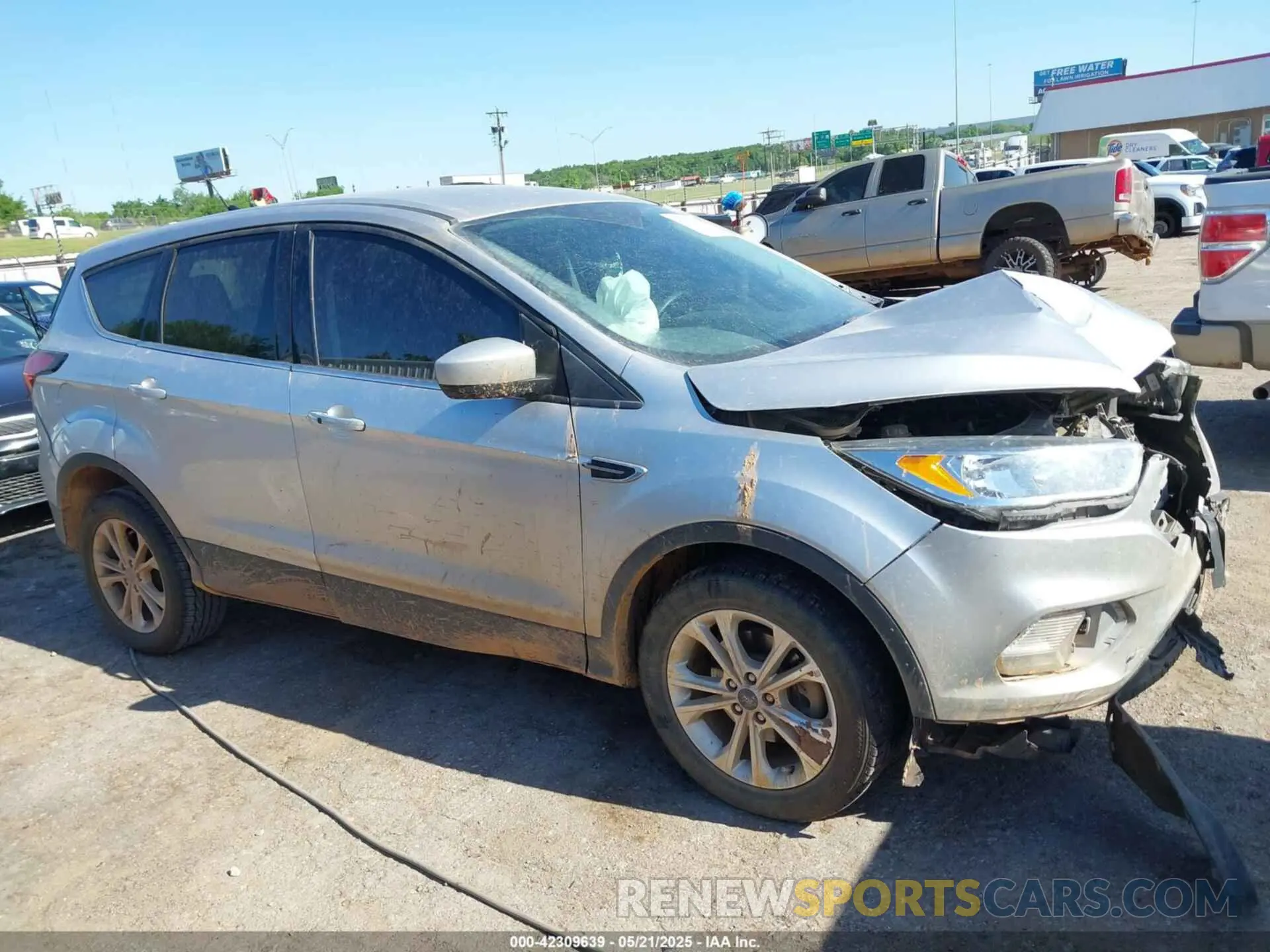 13 Photograph of a damaged car 1FMCU0GD7KUA41209 FORD ESCAPE 2019