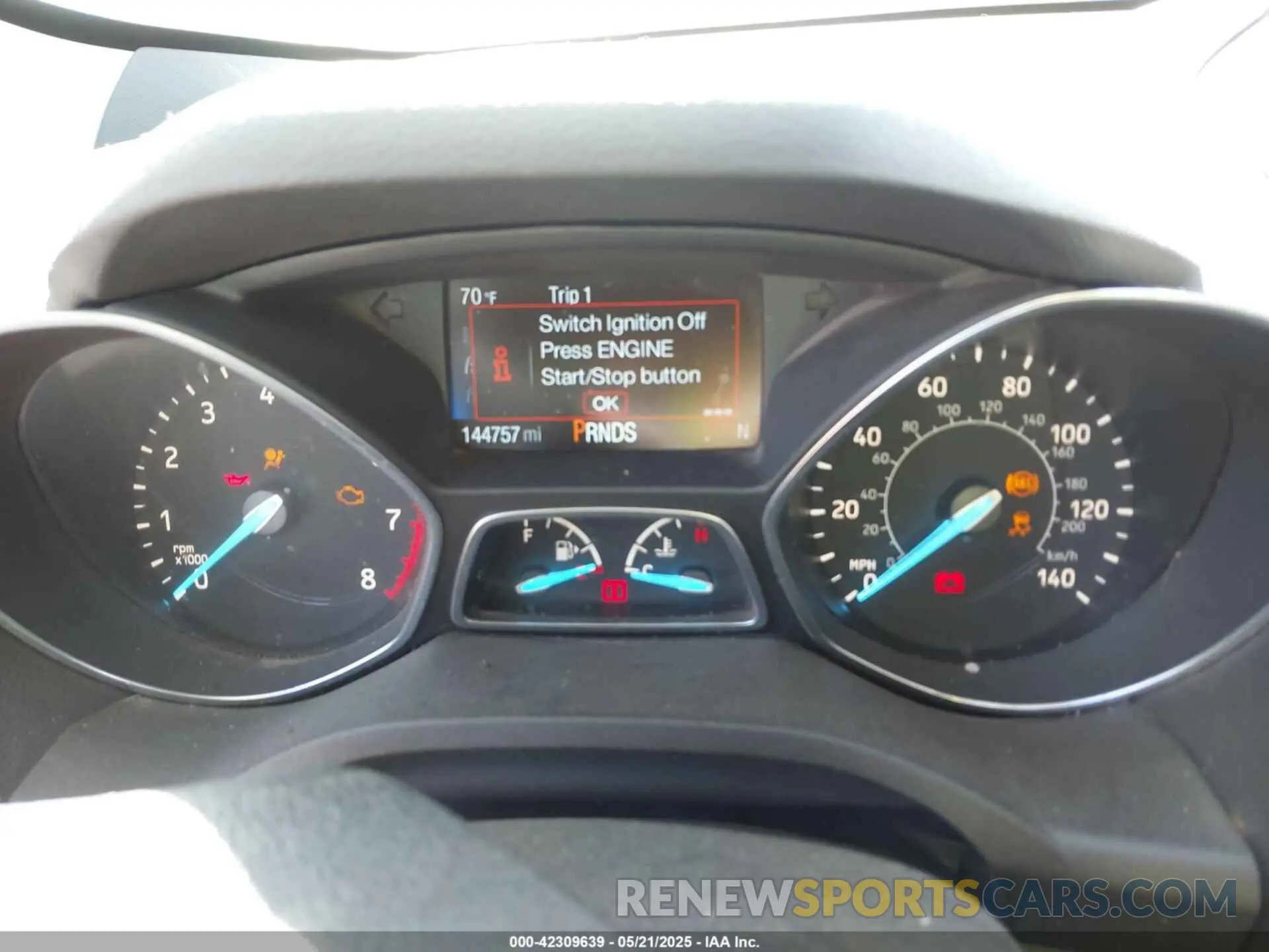 7 Photograph of a damaged car 1FMCU0GD7KUA41209 FORD ESCAPE 2019