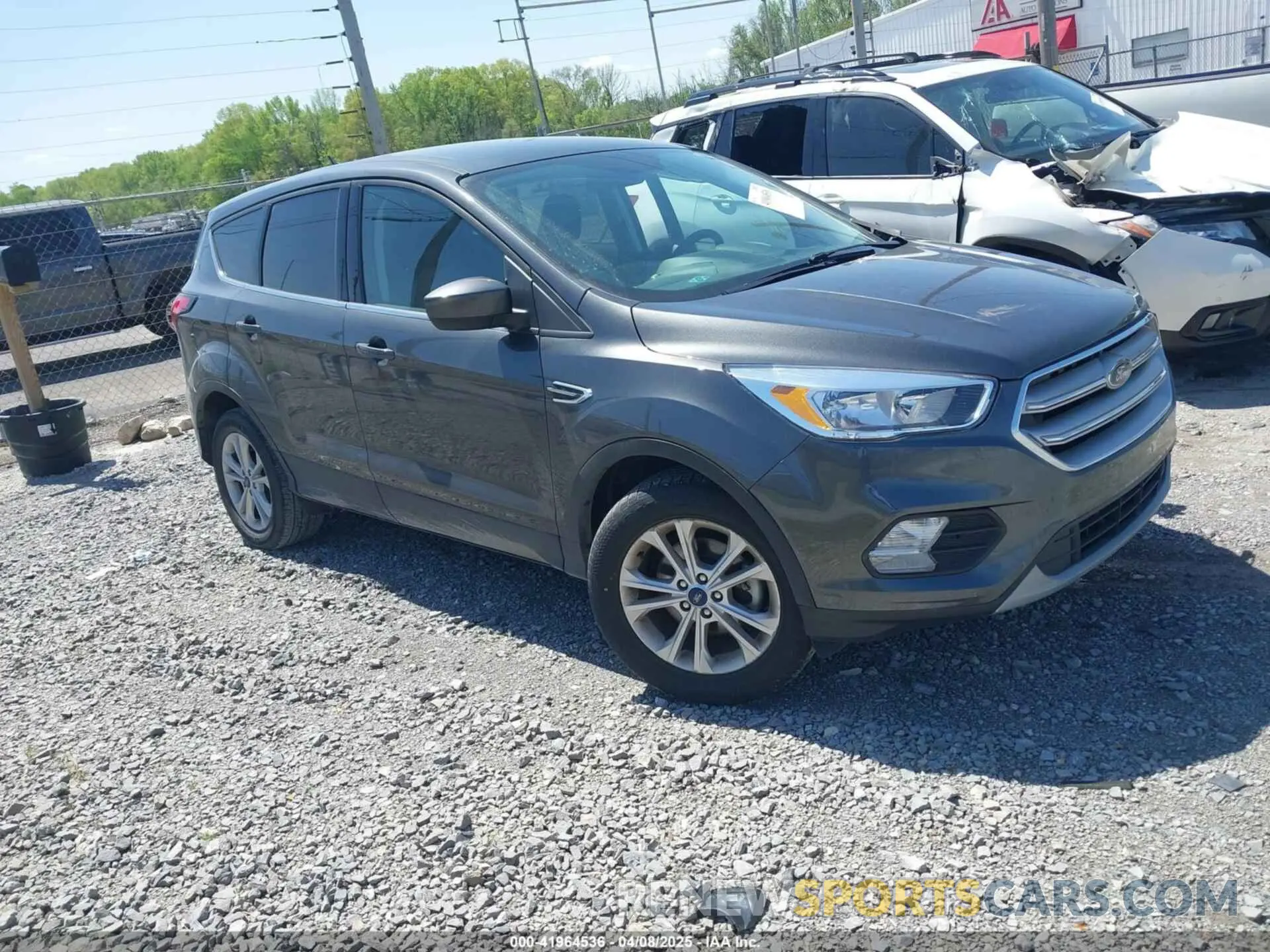 1 Photograph of a damaged car 1FMCU0GD7KUA49858 FORD ESCAPE 2019