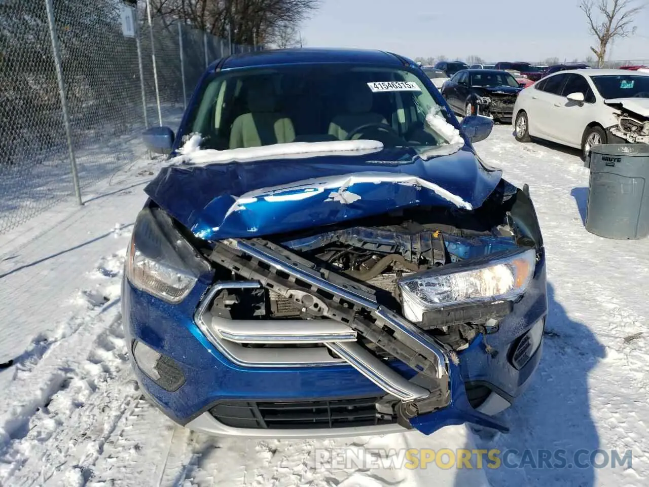 5 Photograph of a damaged car 1FMCU0GD7KUA72525 FORD ESCAPE 2019