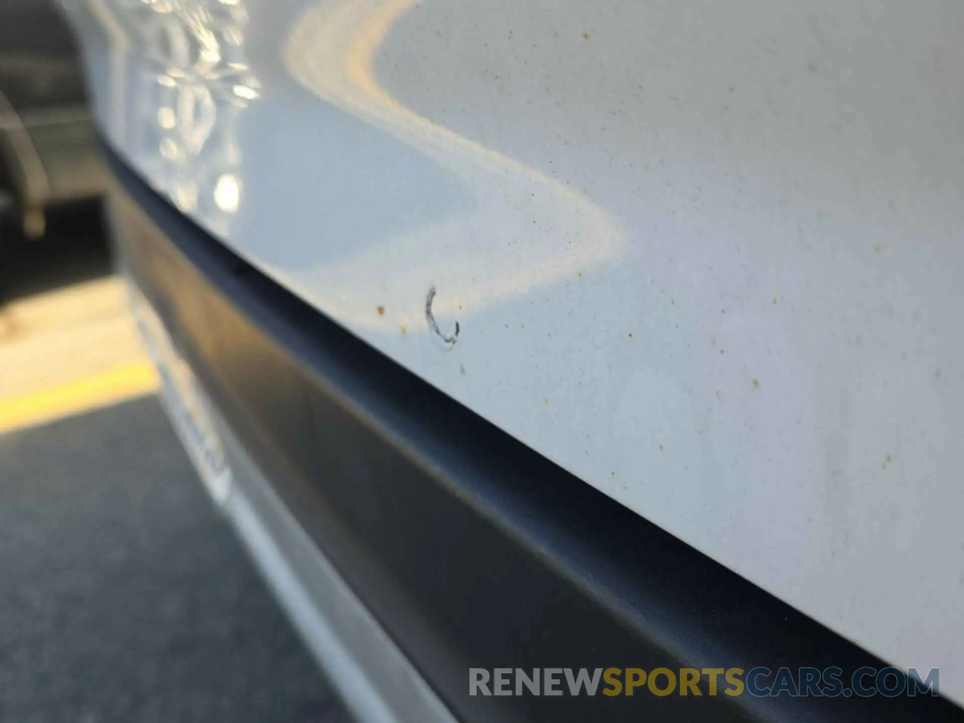 35 Photograph of a damaged car 1FMCU0GD7KUB30875 FORD ESCAPE 2019