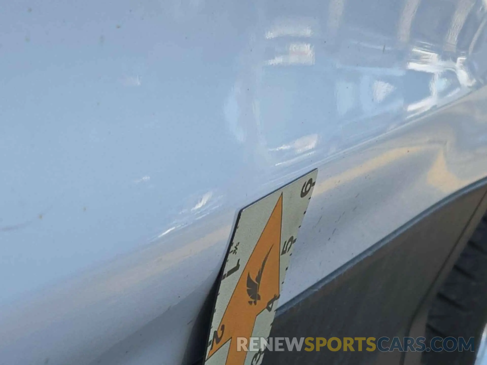 8 Photograph of a damaged car 1FMCU0GD7KUB30875 FORD ESCAPE 2019
