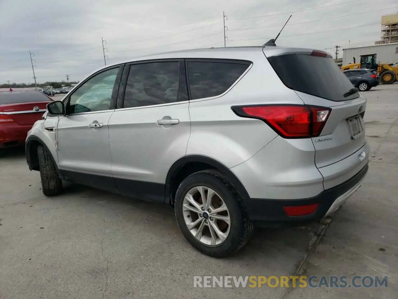 2 Photograph of a damaged car 1FMCU0GD7KUB56800 FORD ESCAPE 2019