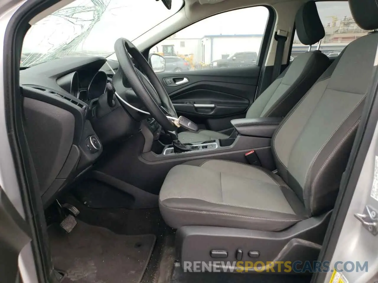 7 Photograph of a damaged car 1FMCU0GD7KUB56800 FORD ESCAPE 2019