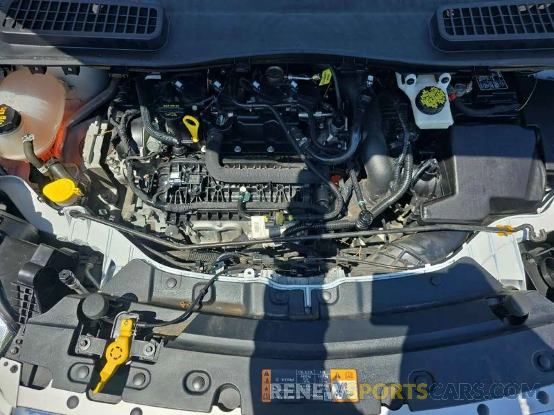 16 Photograph of a damaged car 1FMCU0GD7KUB65142 FORD ESCAPE 2019