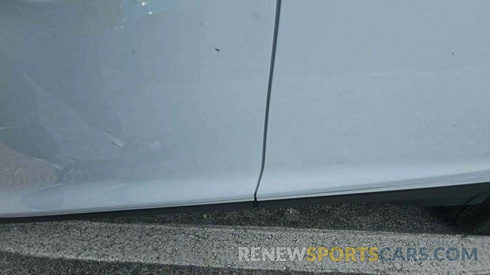 6 Photograph of a damaged car 1FMCU0GD7KUB65142 FORD ESCAPE 2019
