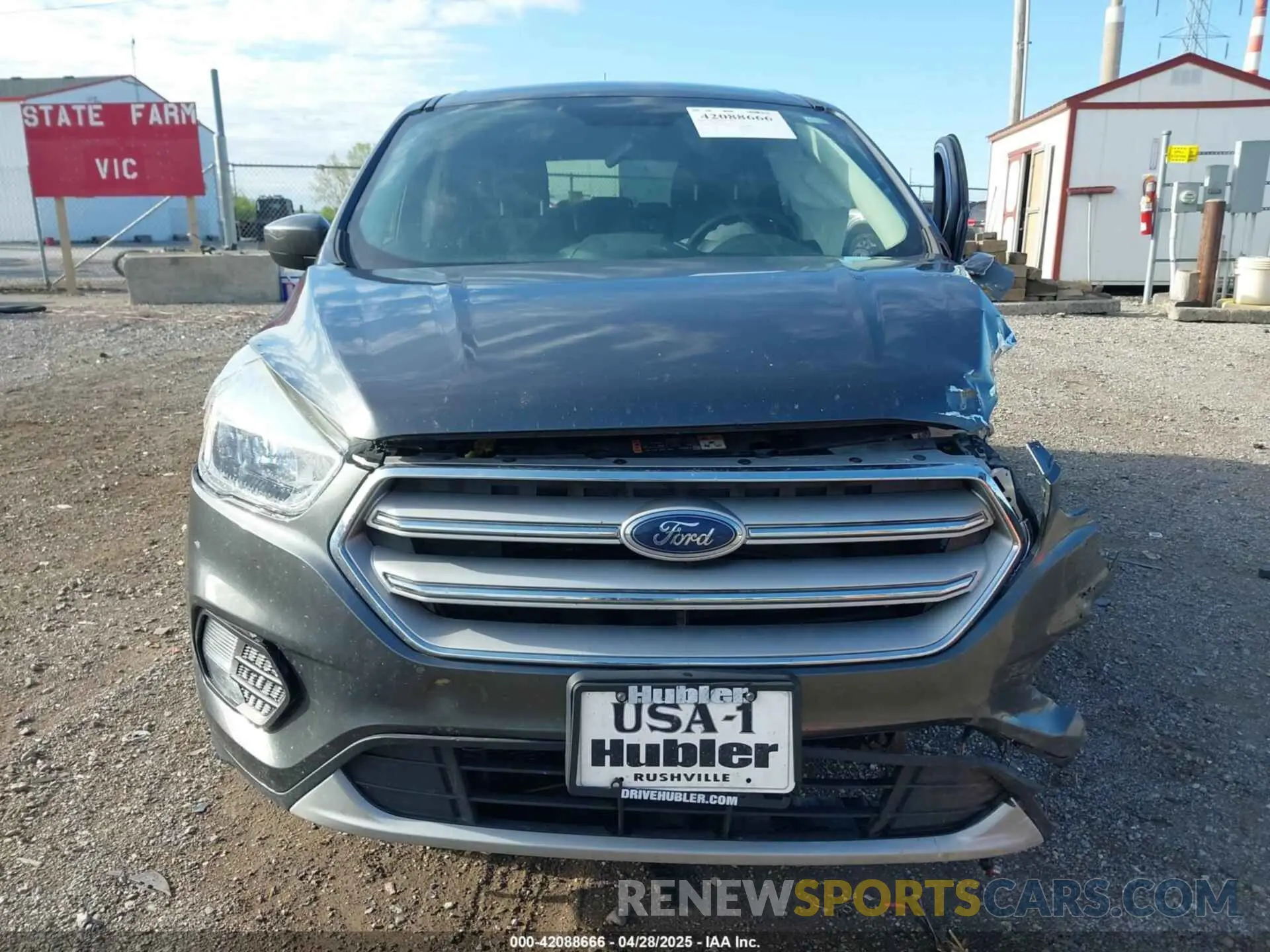 11 Photograph of a damaged car 1FMCU0GD8KUA51456 FORD ESCAPE 2019