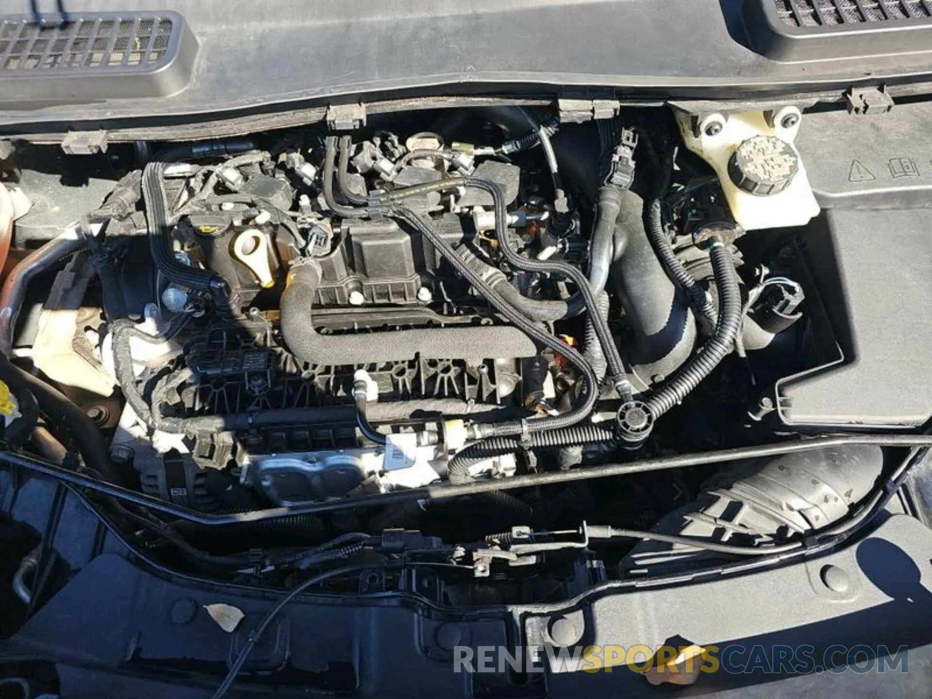 20 Photograph of a damaged car 1FMCU0GD8KUA67916 FORD ESCAPE 2019